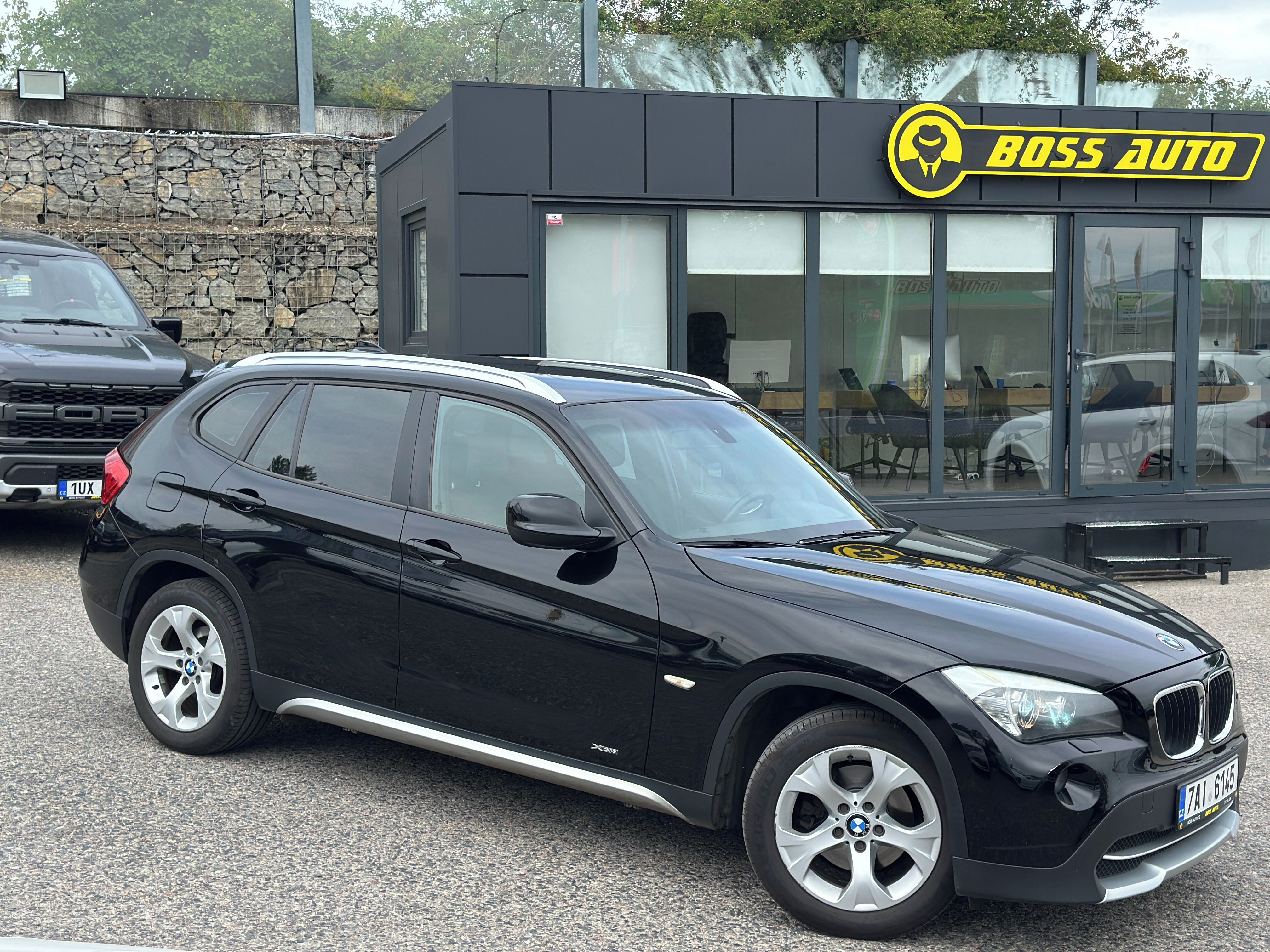 BMW X1, BMW X1 2010