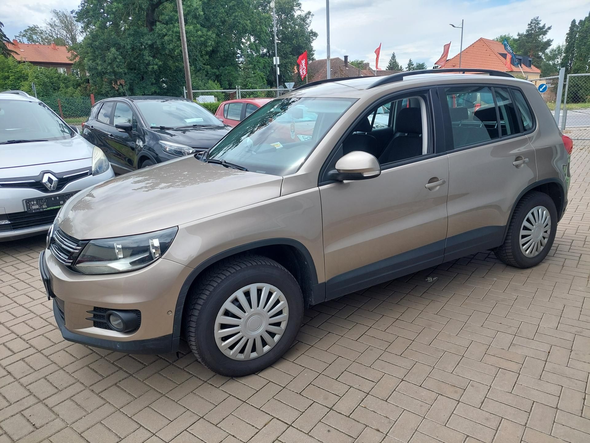 Volkswagen Tiguan, Trend 2.0TDi 81kW - fotka 2