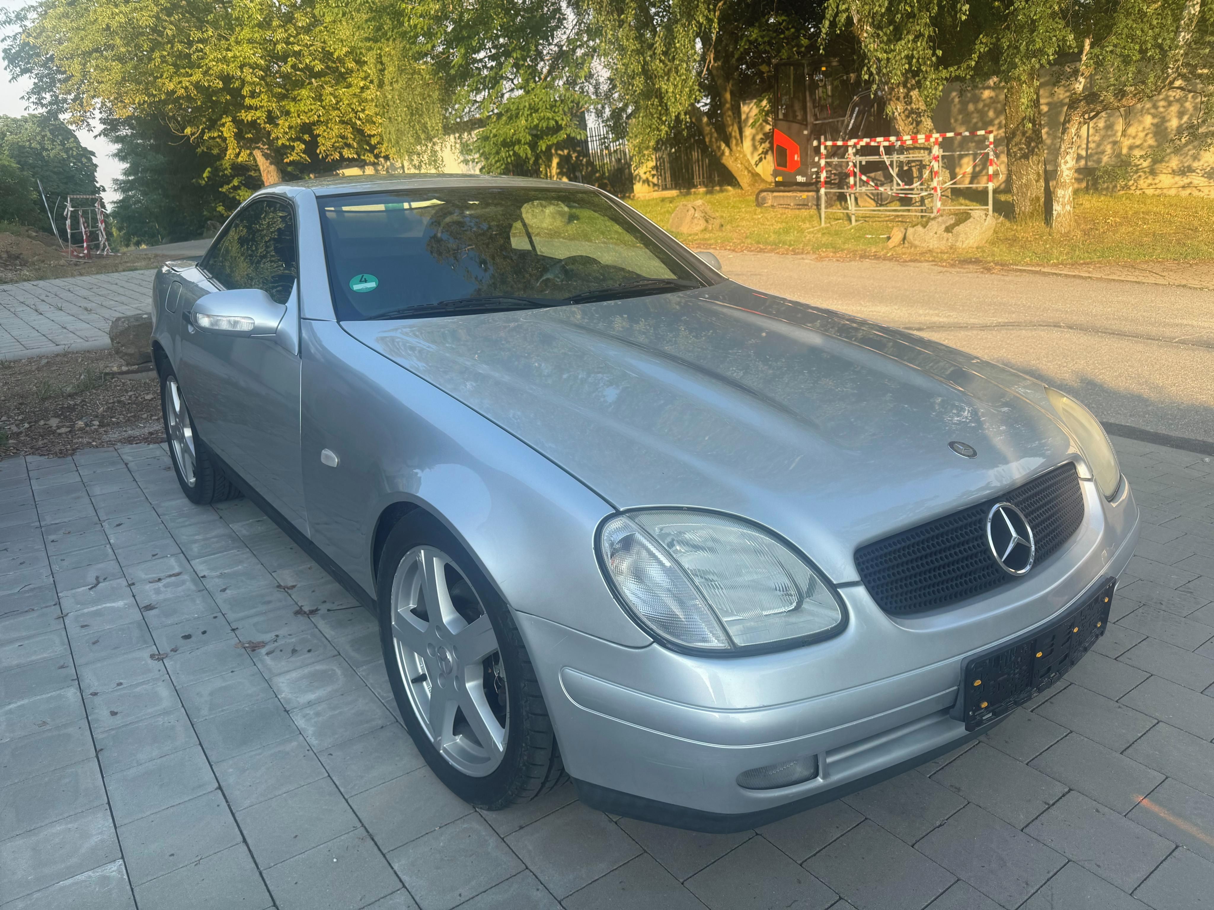 Mercedes-Benz SLK, Mercedes SLK 200 kabriolet - fotka 2