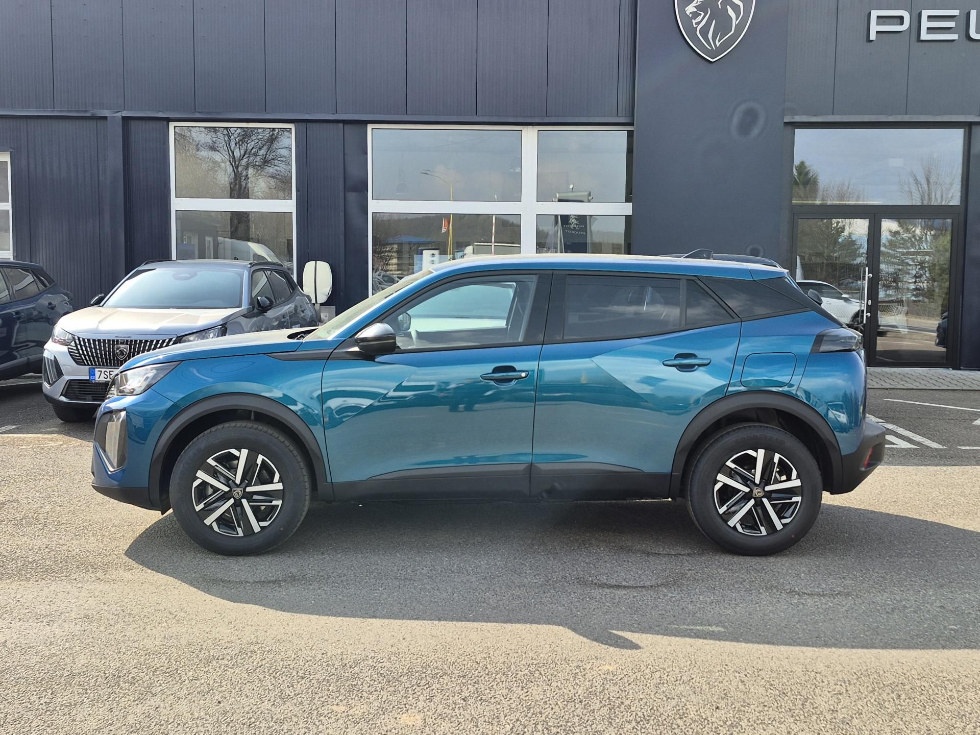 Peugeot 2008, BUSINESS Hybrid 145 e-DCS6 - fotka 2