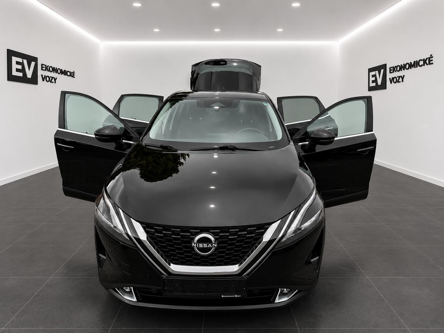 Nissan Qashqai, 1.3 MHEV,140PS,ZÁRUKA