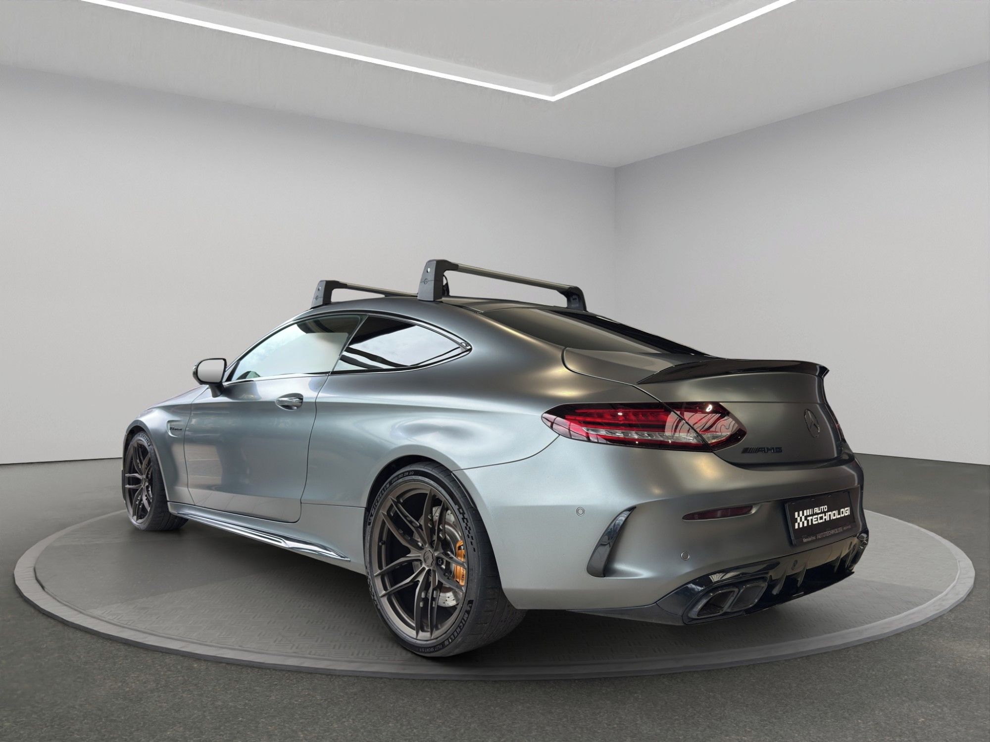 Mercedes-Benz Třídy C, 63 S kupé - fotka 5