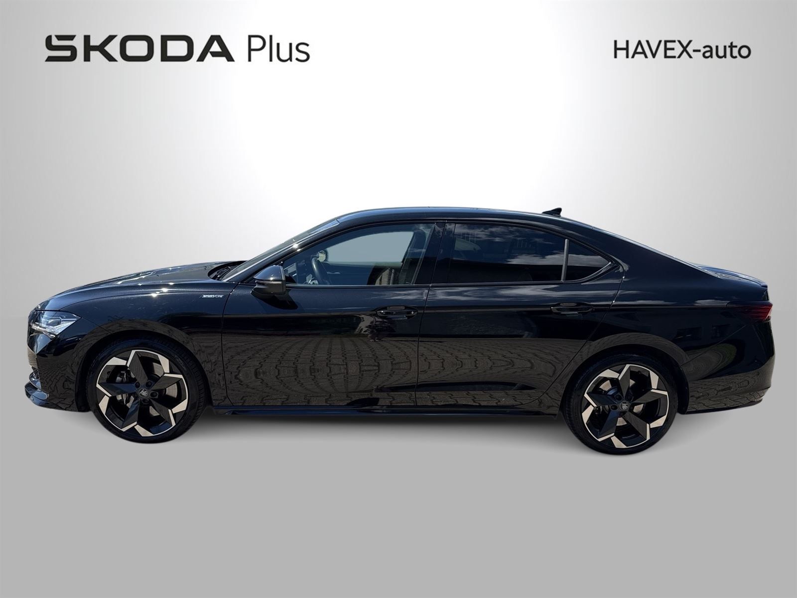 Škoda Superb, 2.0 TSI 4x4 DSG Sportline - fotka 3