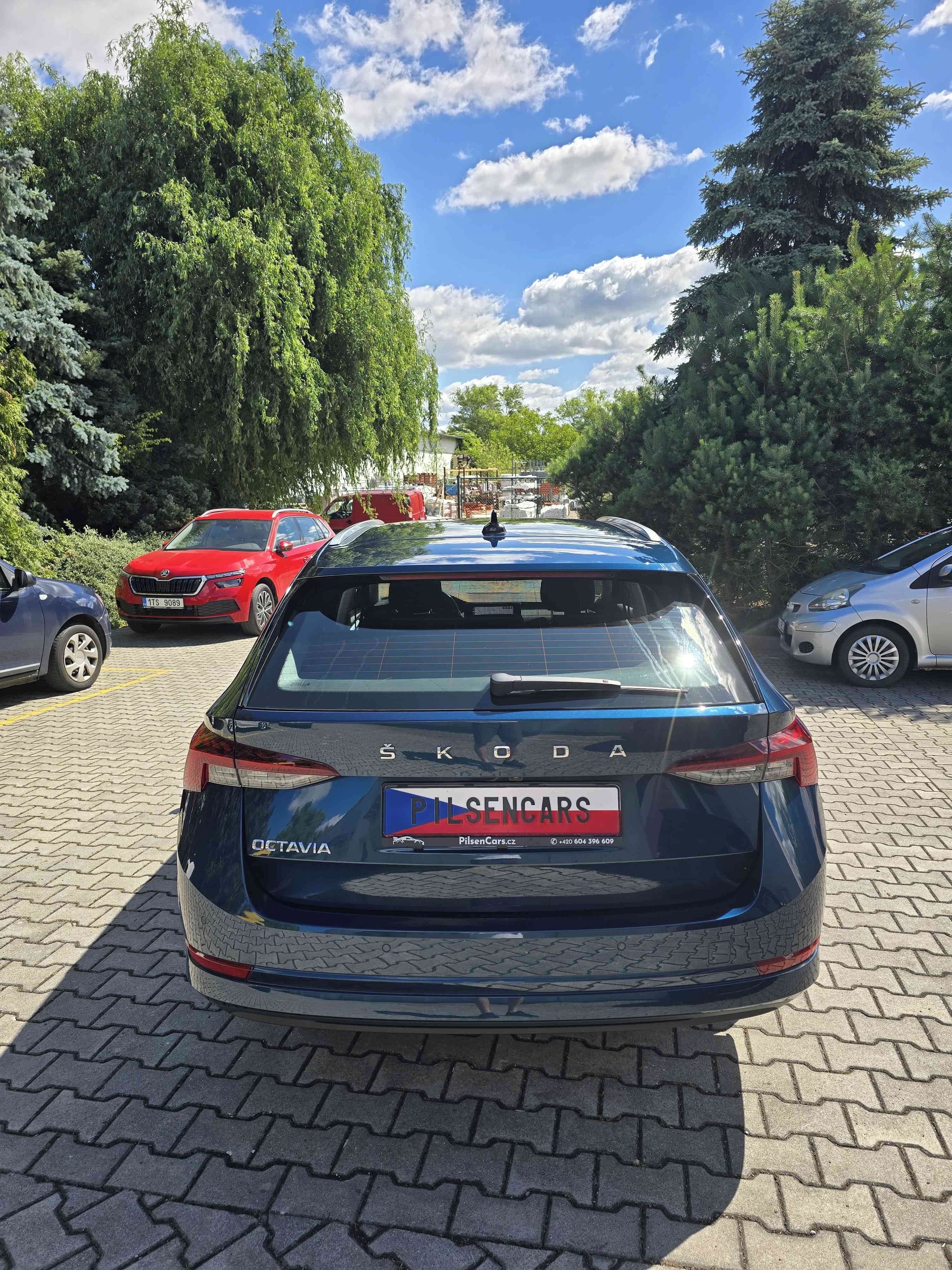 Škoda Octavia, Combi Style Plus Matrix 8xPNEU - fotka 4