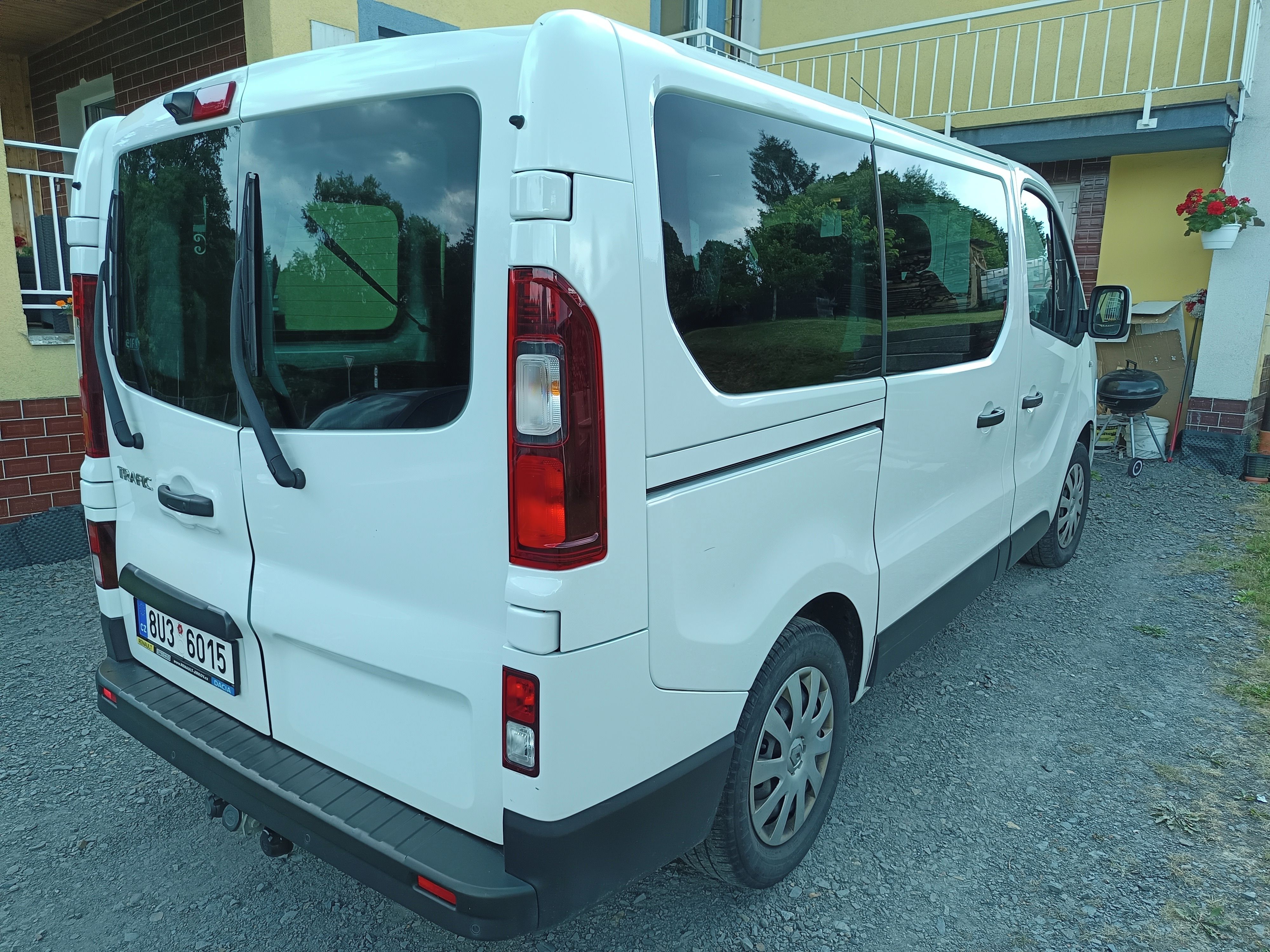 Renault Trafic, Renault Trafic 1,6 dCi, 8 míst - fotka 4