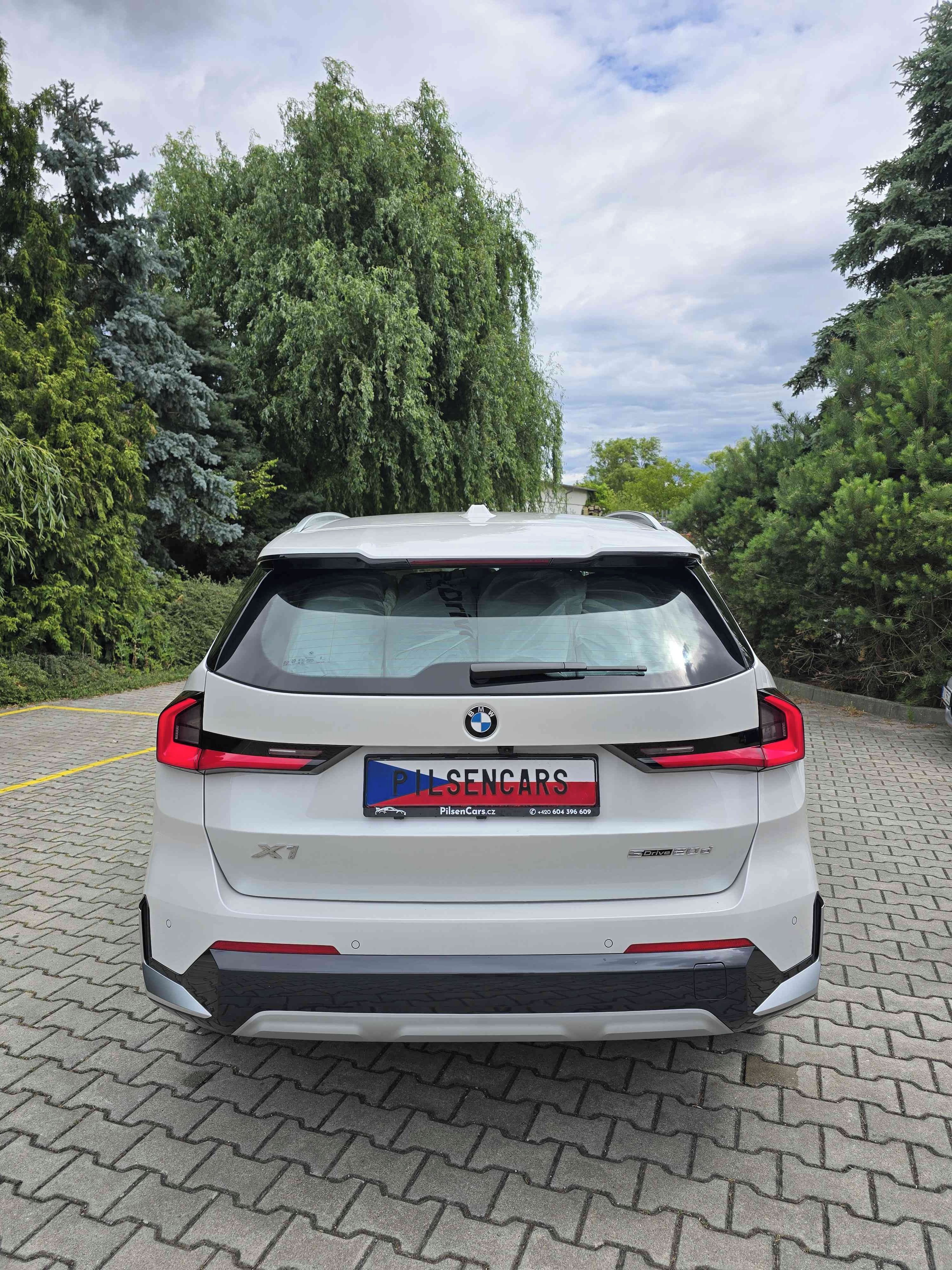 BMW X1, 20d xLine Innovation Comfort - fotka 4