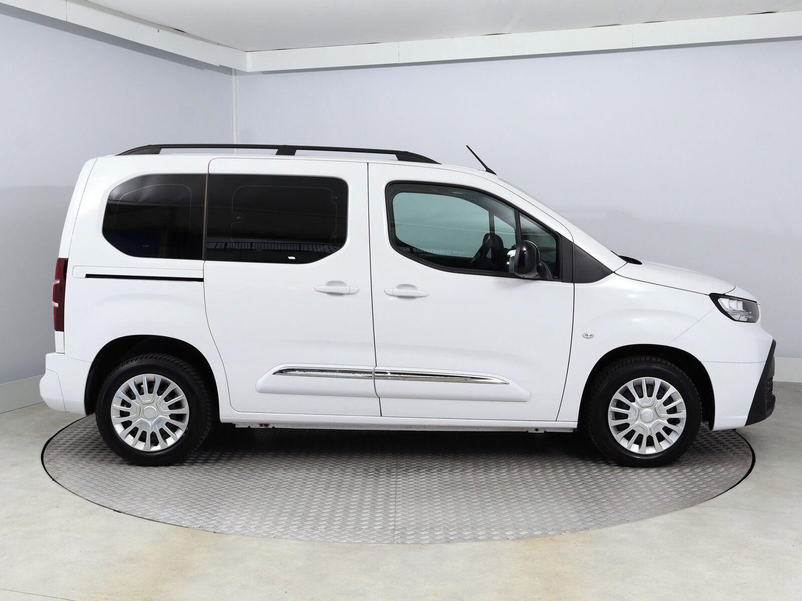 Toyota Proace City Verso, 1.2 T, Business, 5Míst, Klima - fotka 6