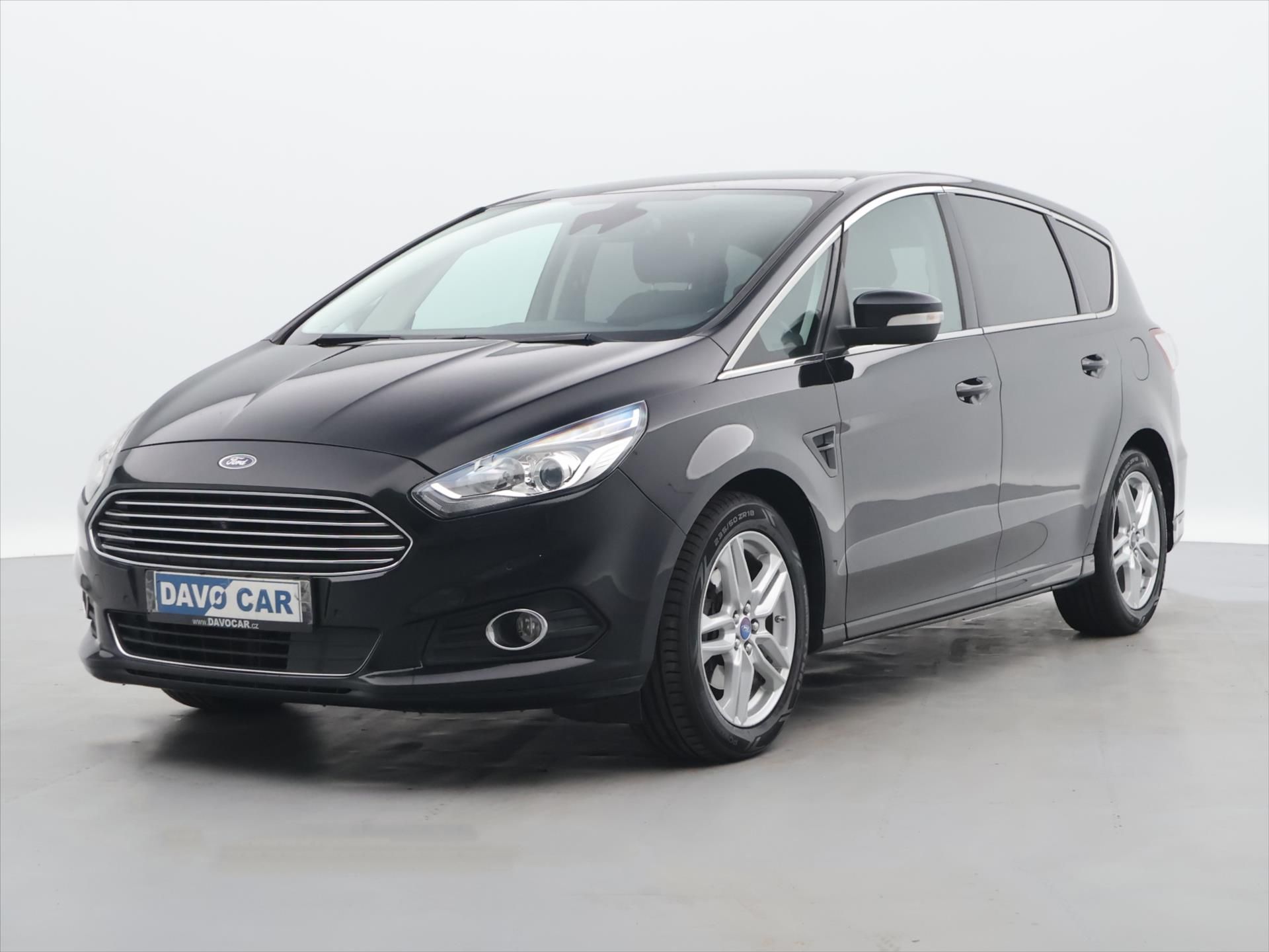 Ford S-MAX, 2,0 TDCi Aut. Titanium 7-Míst - fotka 3