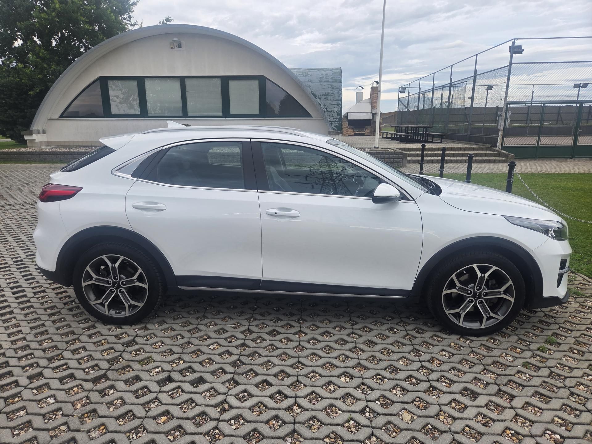 Kia XCee´d, Plug-in-Hybrid, 1.6 GDI, DPH - fotka 5