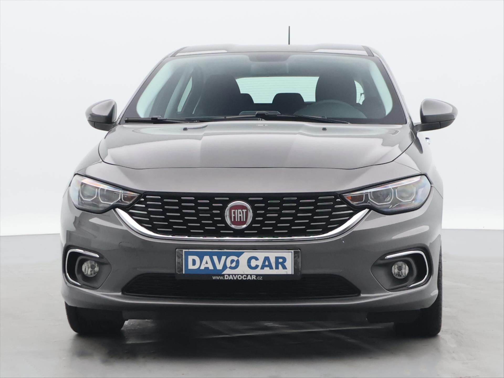 Fiat Tipo, 1,4 16V 70kW CZ Street 4800km - fotka 2