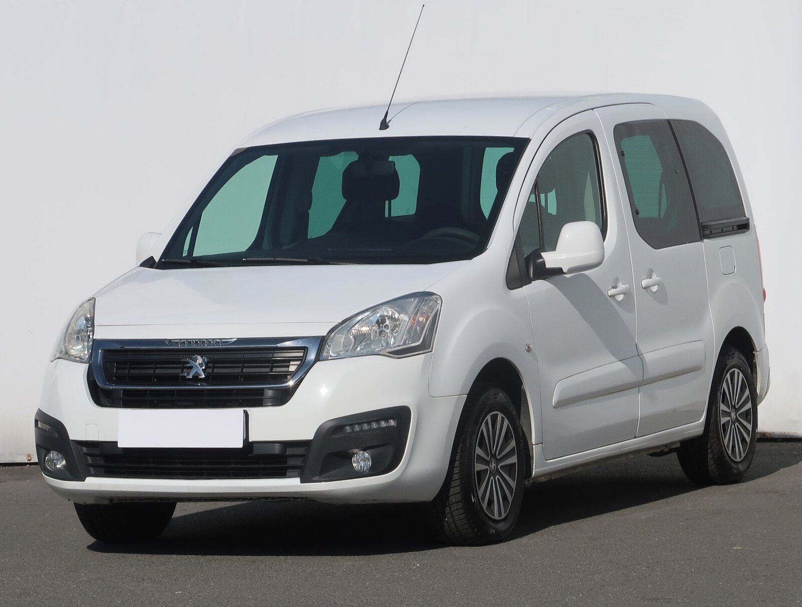 Peugeot Partner, 1.6 HDi, Active, 5Míst, Klima - fotka 2