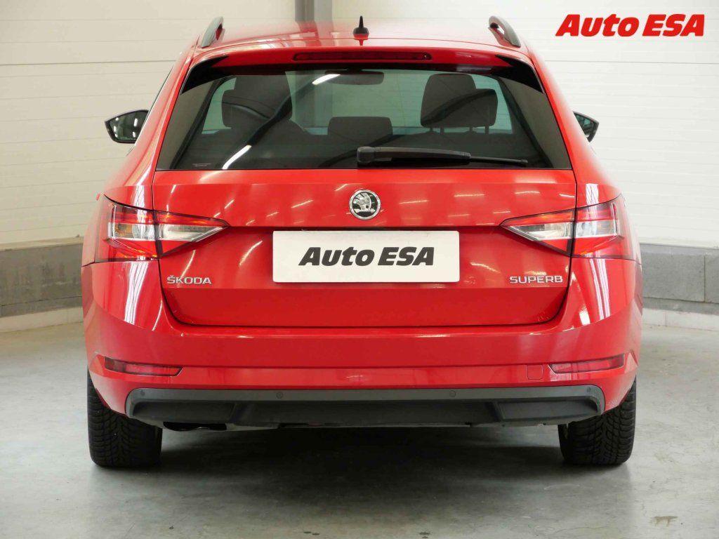 Škoda Superb, 2.0TDI,ČR - fotka 5
