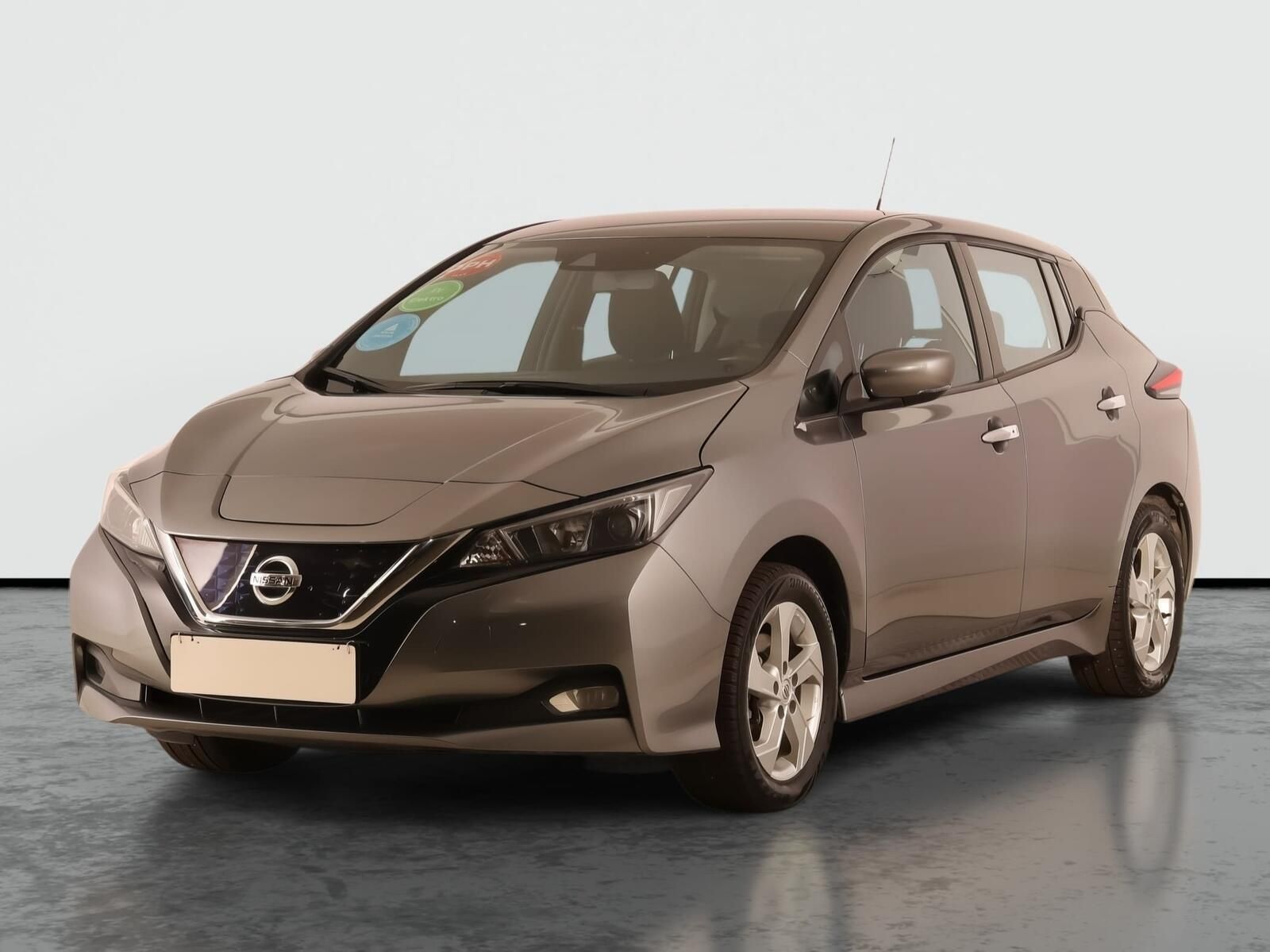 Nissan LEAF, 40 kWh, SoH 92%, Automat - fotka 2