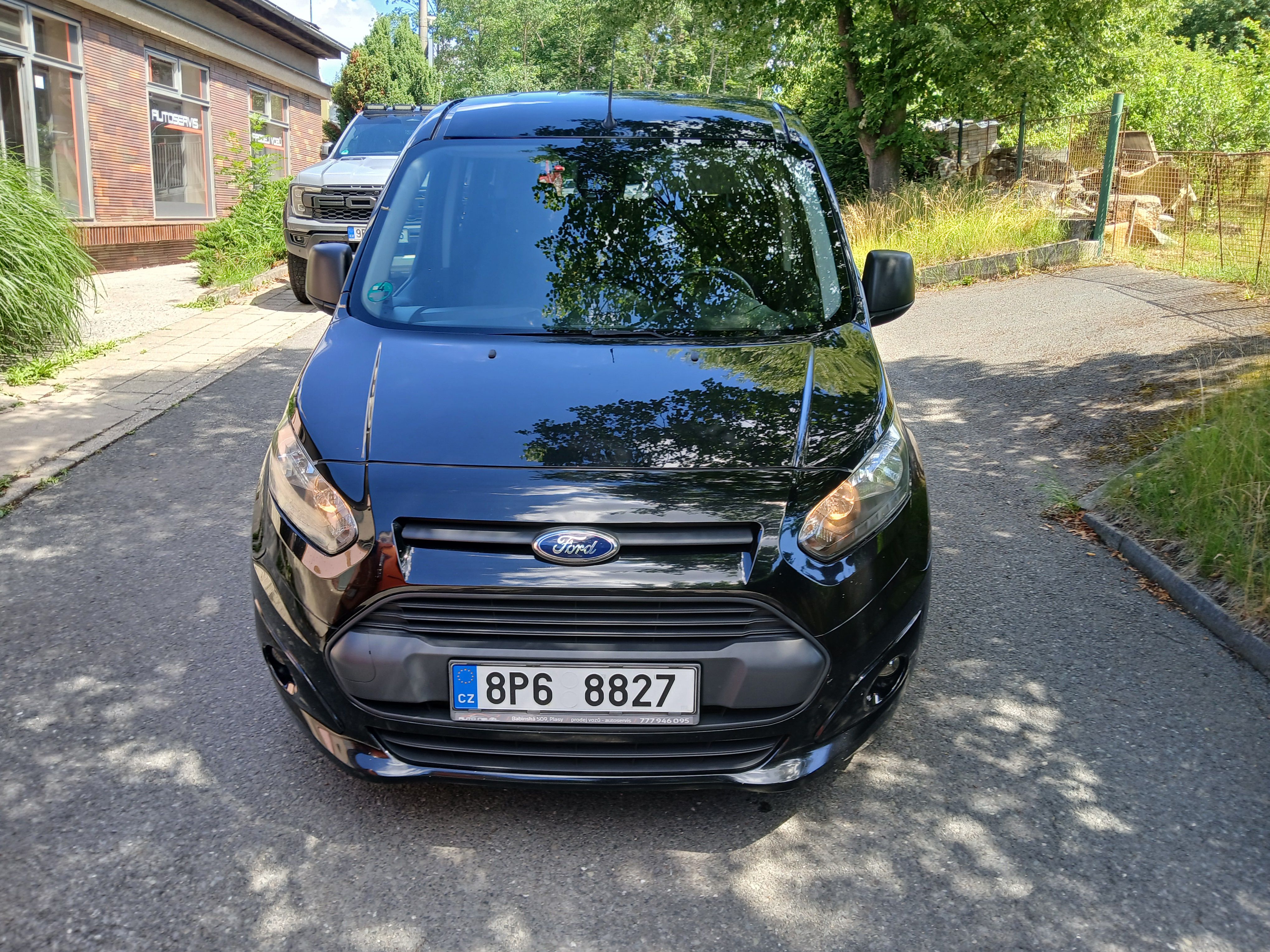 Ford Tourneo Connect, 1.Majitel,1.6TDCI,85KW. - fotka 2