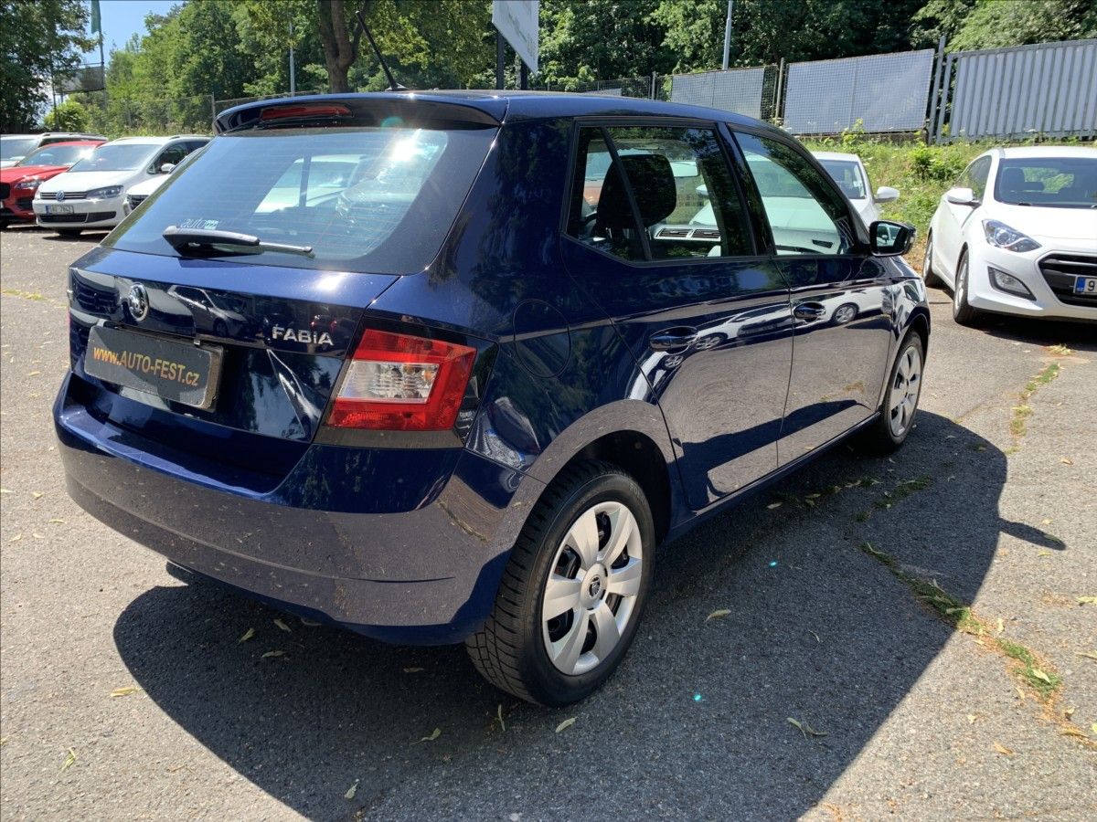 Škoda Fabia, 1,0 MPI,1.MAJ,ČR - fotka 4