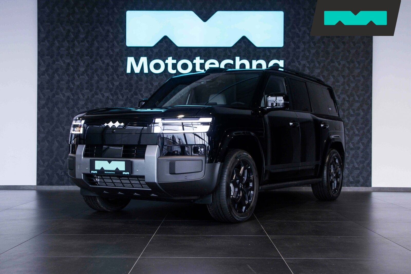 Denza Titanium 7, DM-o 35 kWh EREV 4WD, 360°, HU