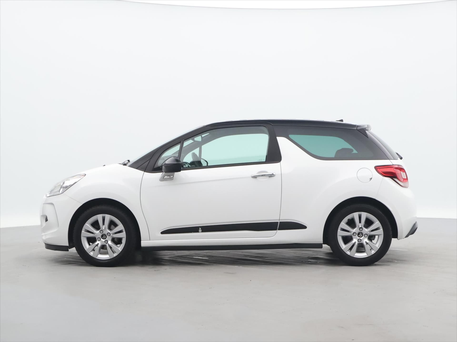 Citroën DS3, 1,6 VTi 88 kW Aut. klima - fotka 4
