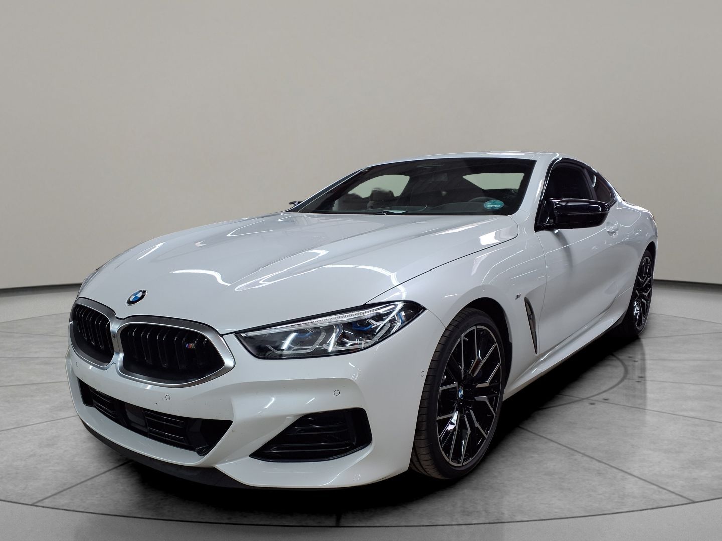 BMW Řada 8, M850i xDrive Coupé 10/2025 TOP - fotka 2