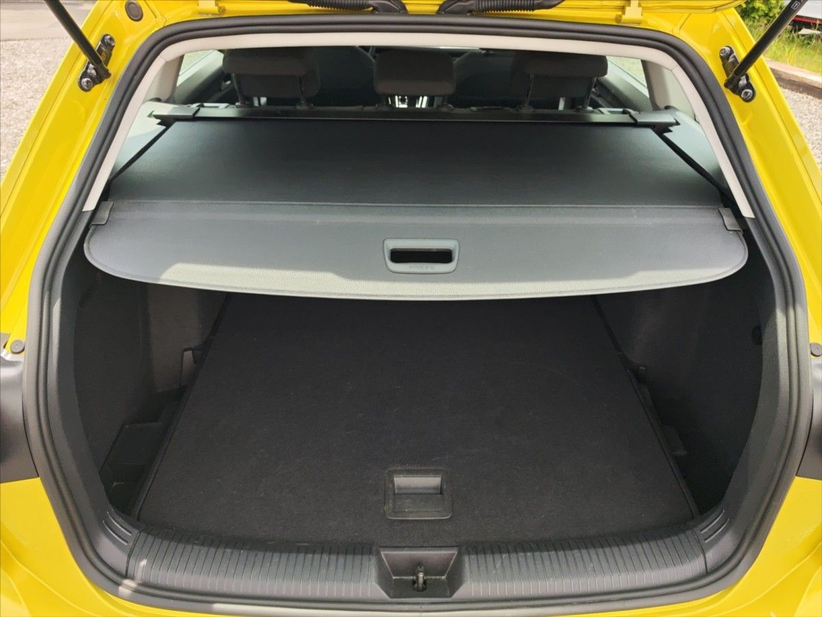 Volkswagen Golf, 2,0 TDI Style DSG - fotka 6
