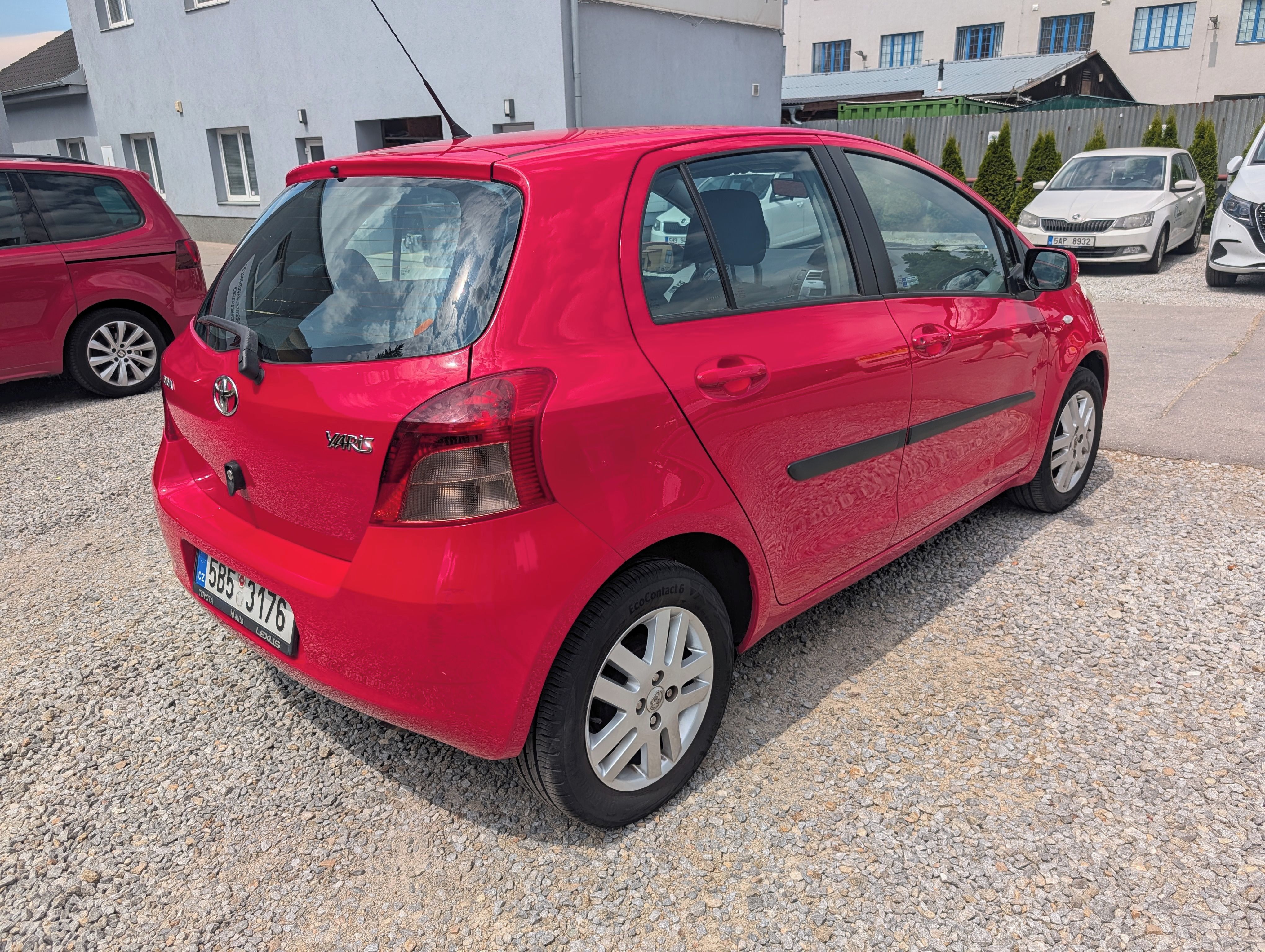 Toyota Yaris, Klima,nové tlumiče a spojka - fotka 3
