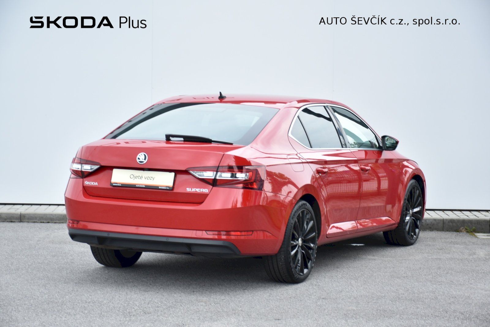 Škoda Superb, Style Plus 2.0 TDI 140kW DSG - fotka 2