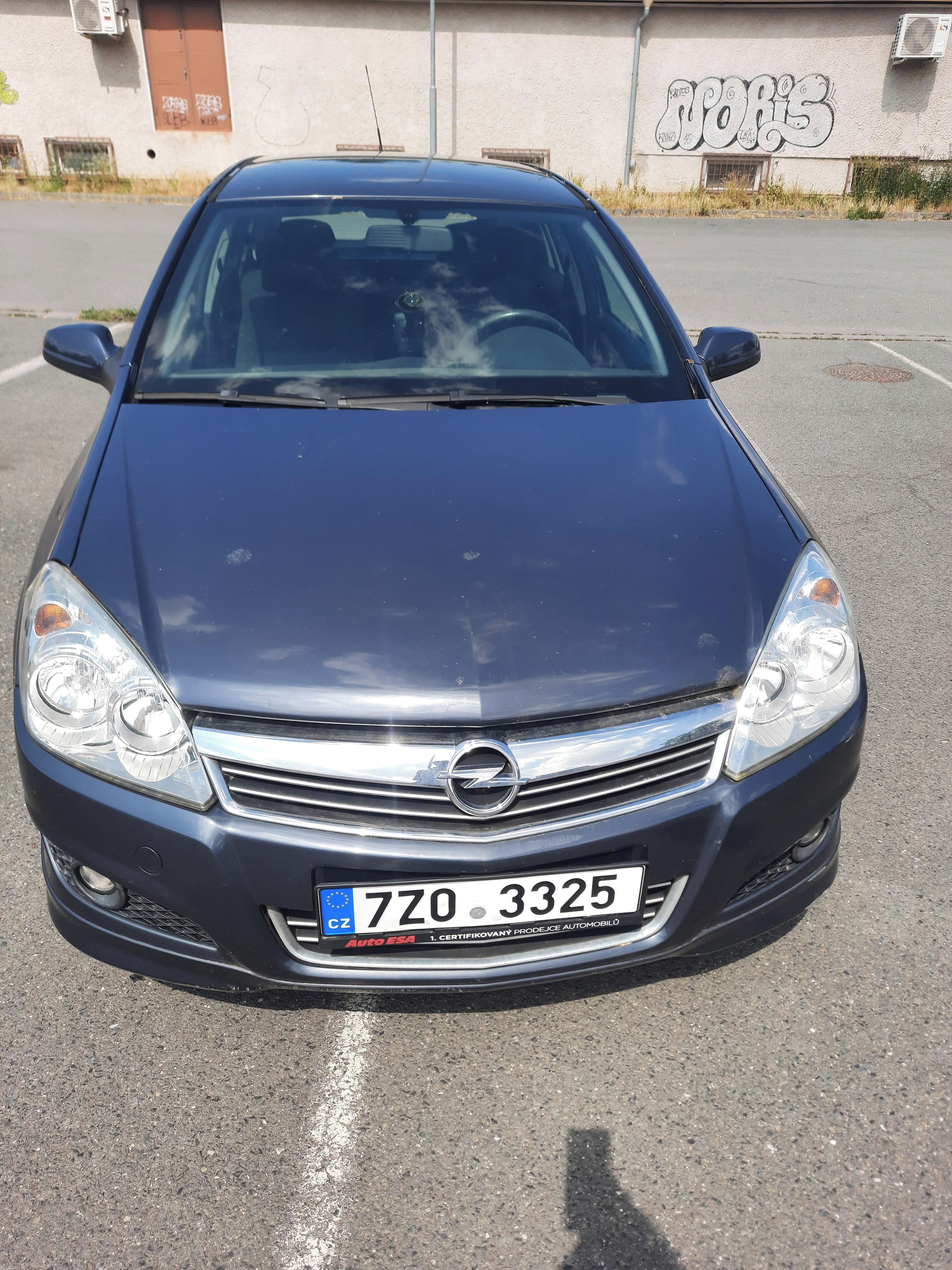 Opel Astra, Opel Astra 1,7cdti - fotka 2