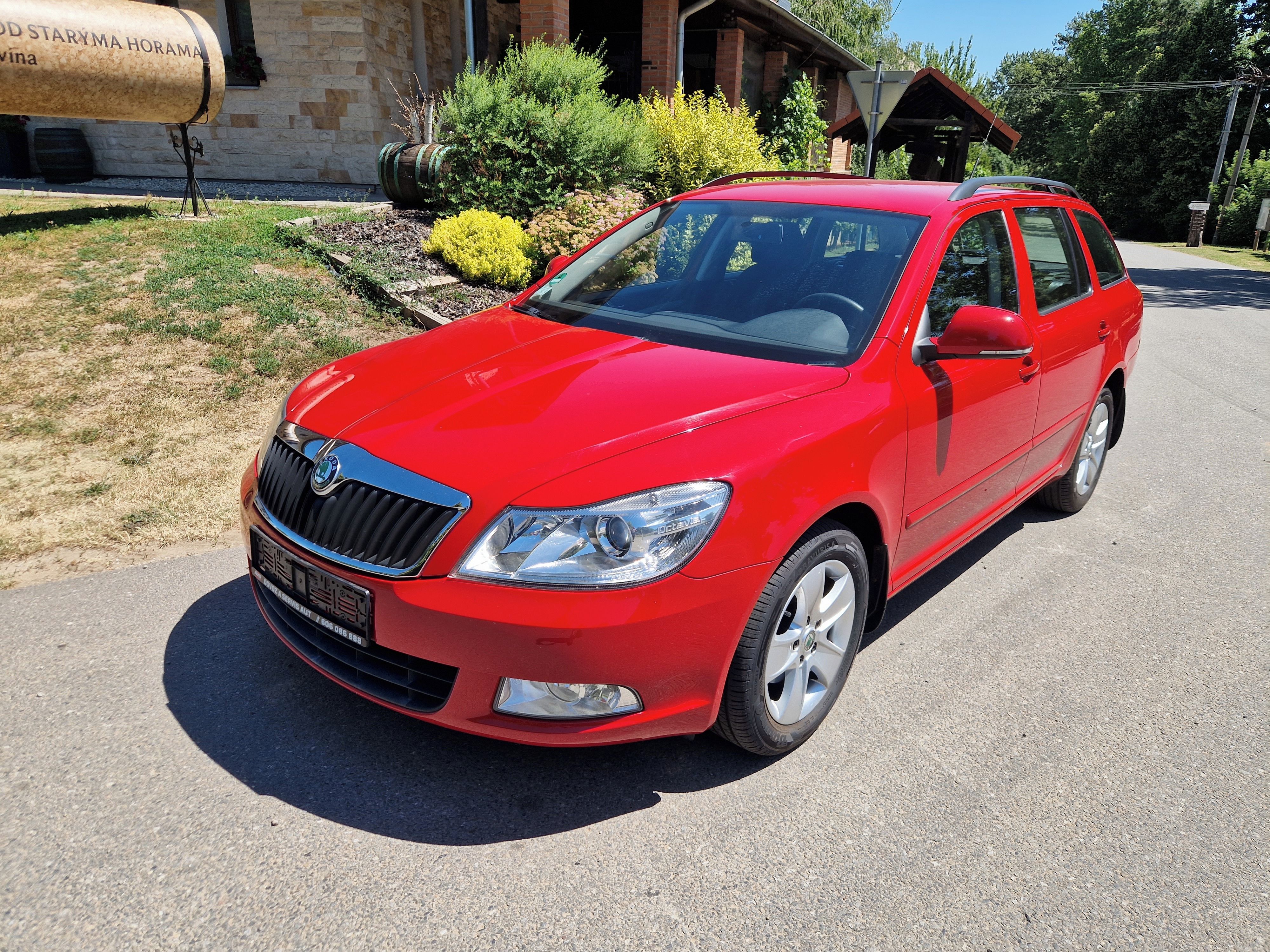 Škoda Octavia, 1,6 MPI 75 KW, tažné, vyhř.sed - fotka 3