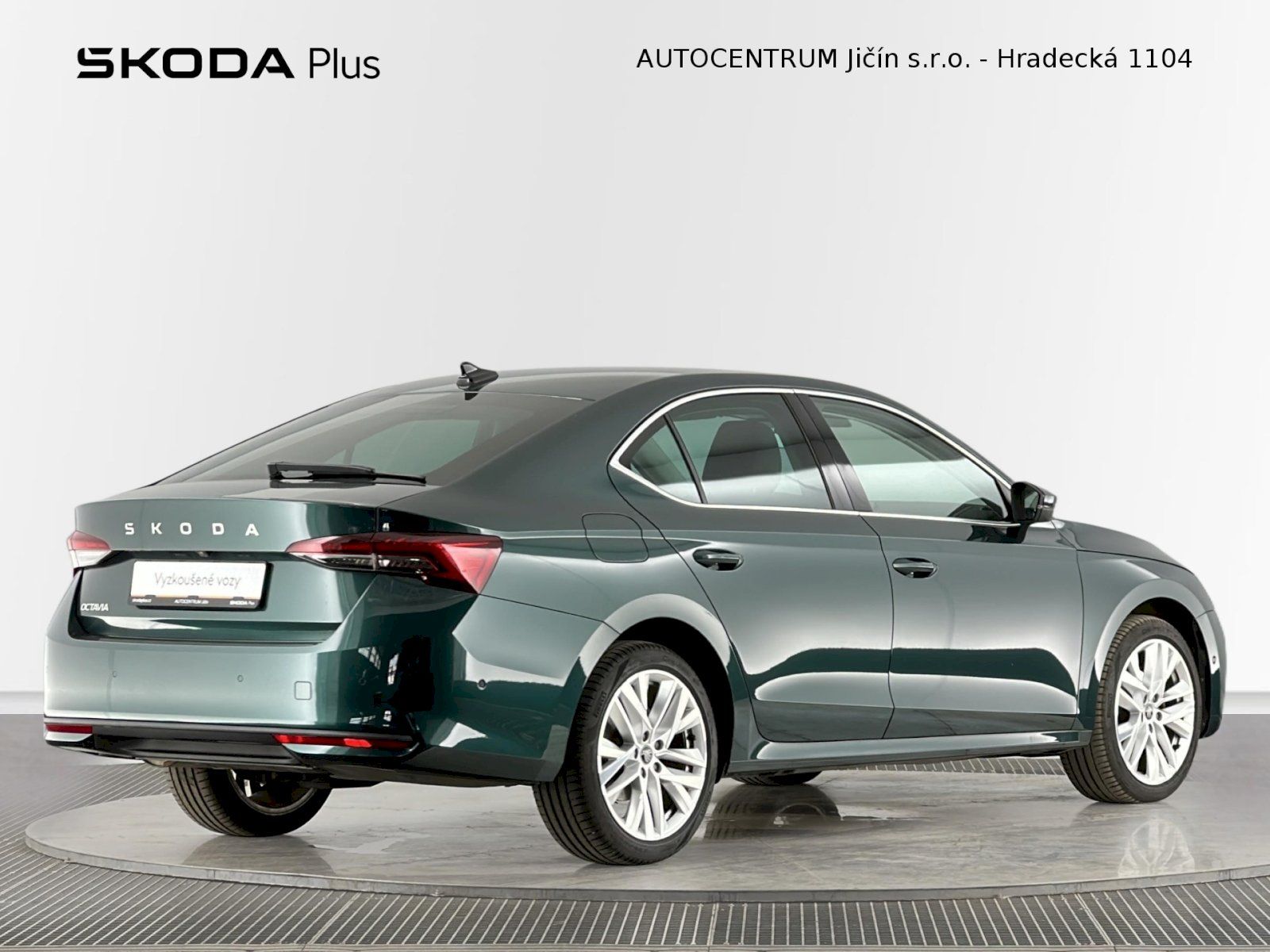 Škoda Octavia, DSG 2.0TDI 110kW Top Selection - fotka 2