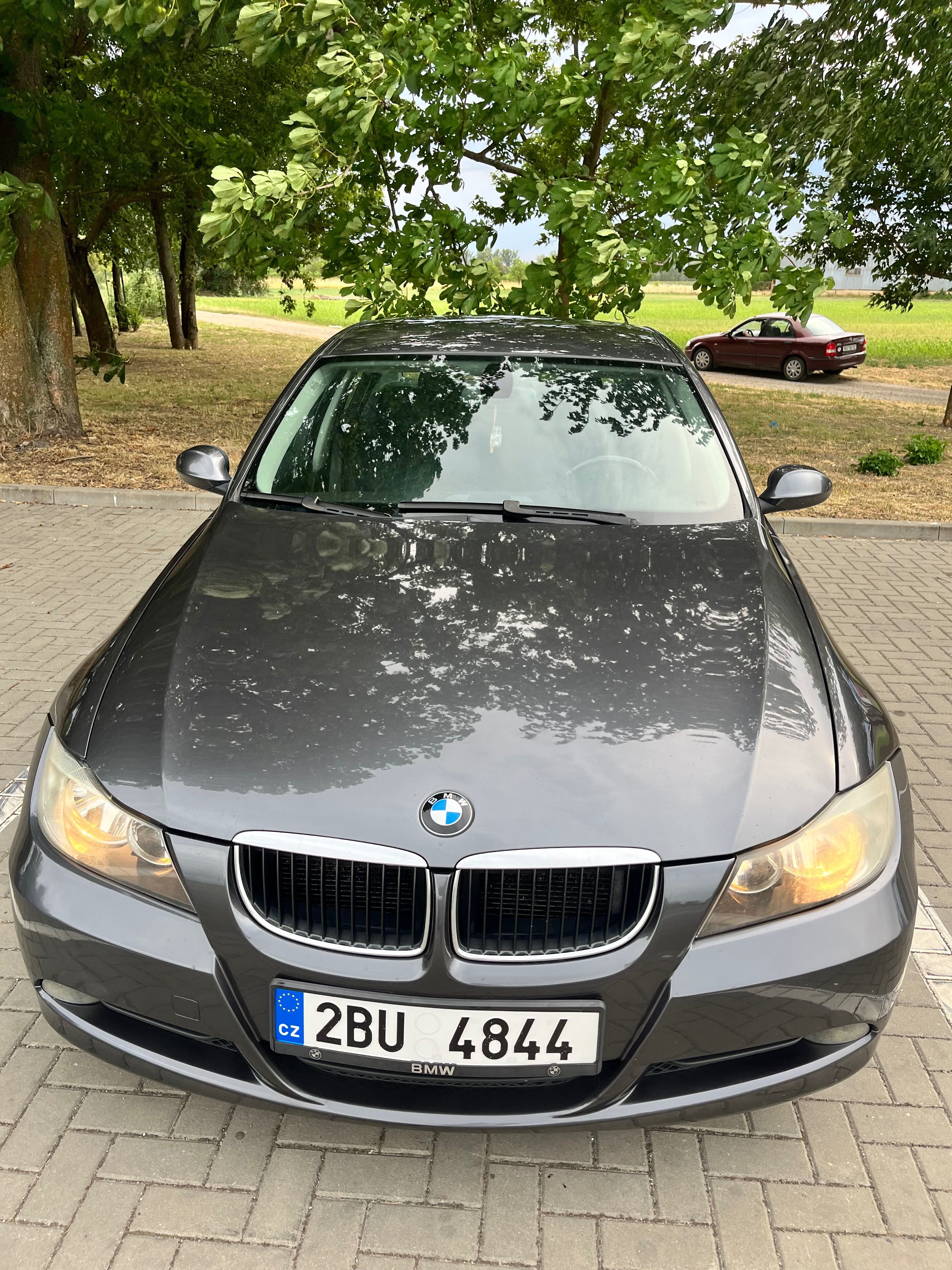 BMW Řada 3, BMW 318d 2007 - fotka 5