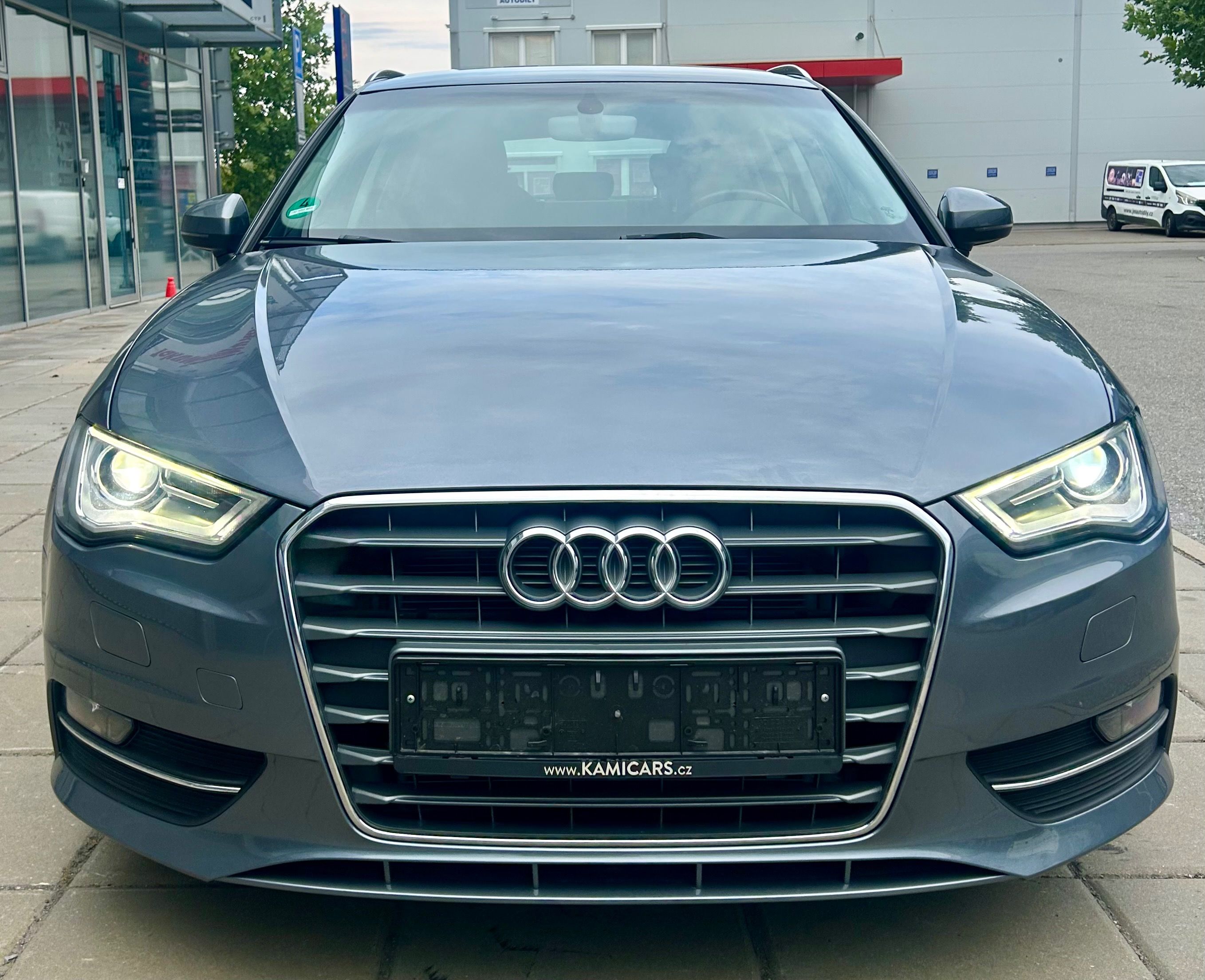 Audi A3, 1.4TFSI XENON-NAVI-PANORAMA - fotka 3