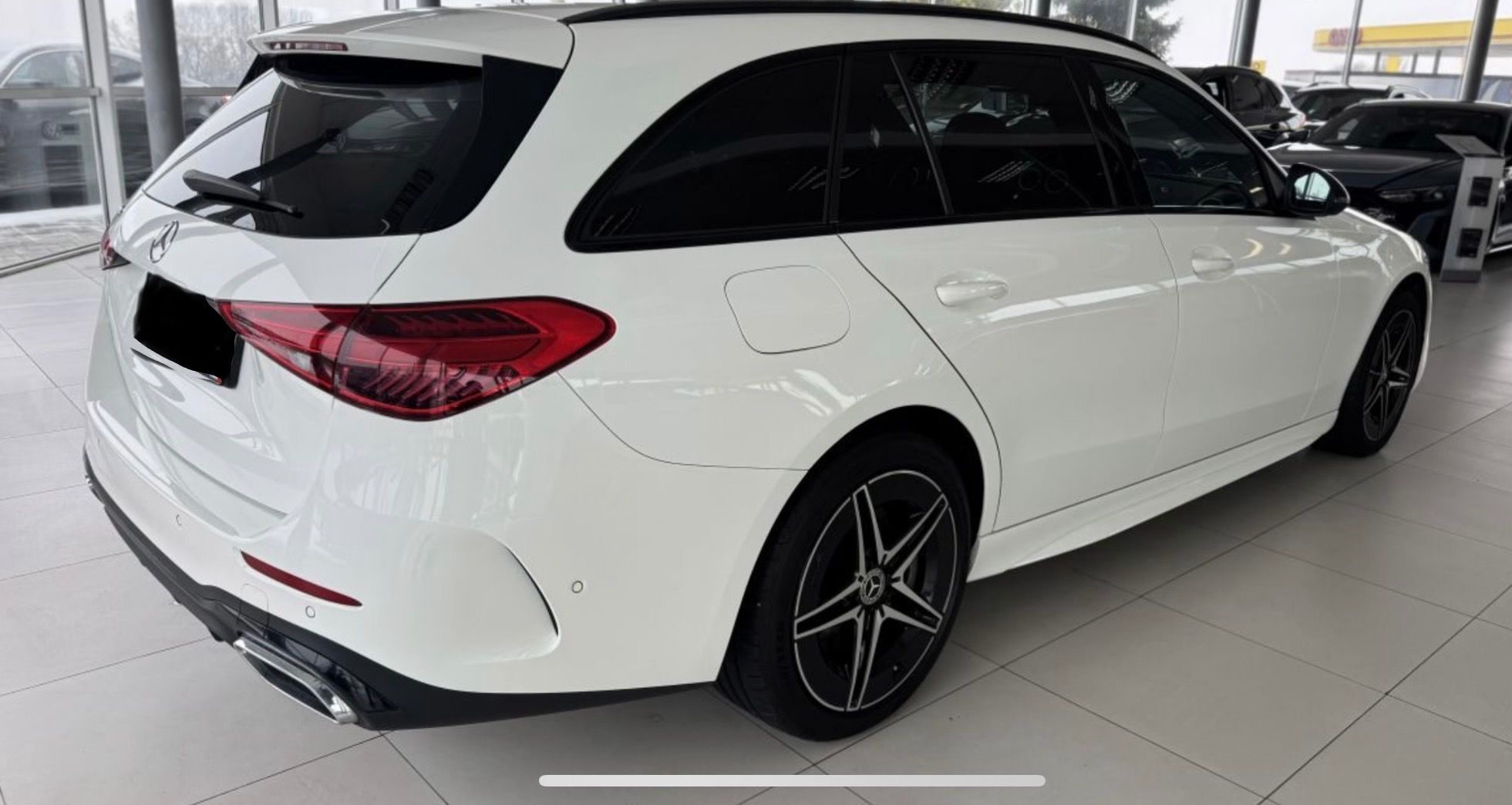 Mercedes-Benz Třídy C, Mercedes C 300e plug-in hybrid - fotka 2