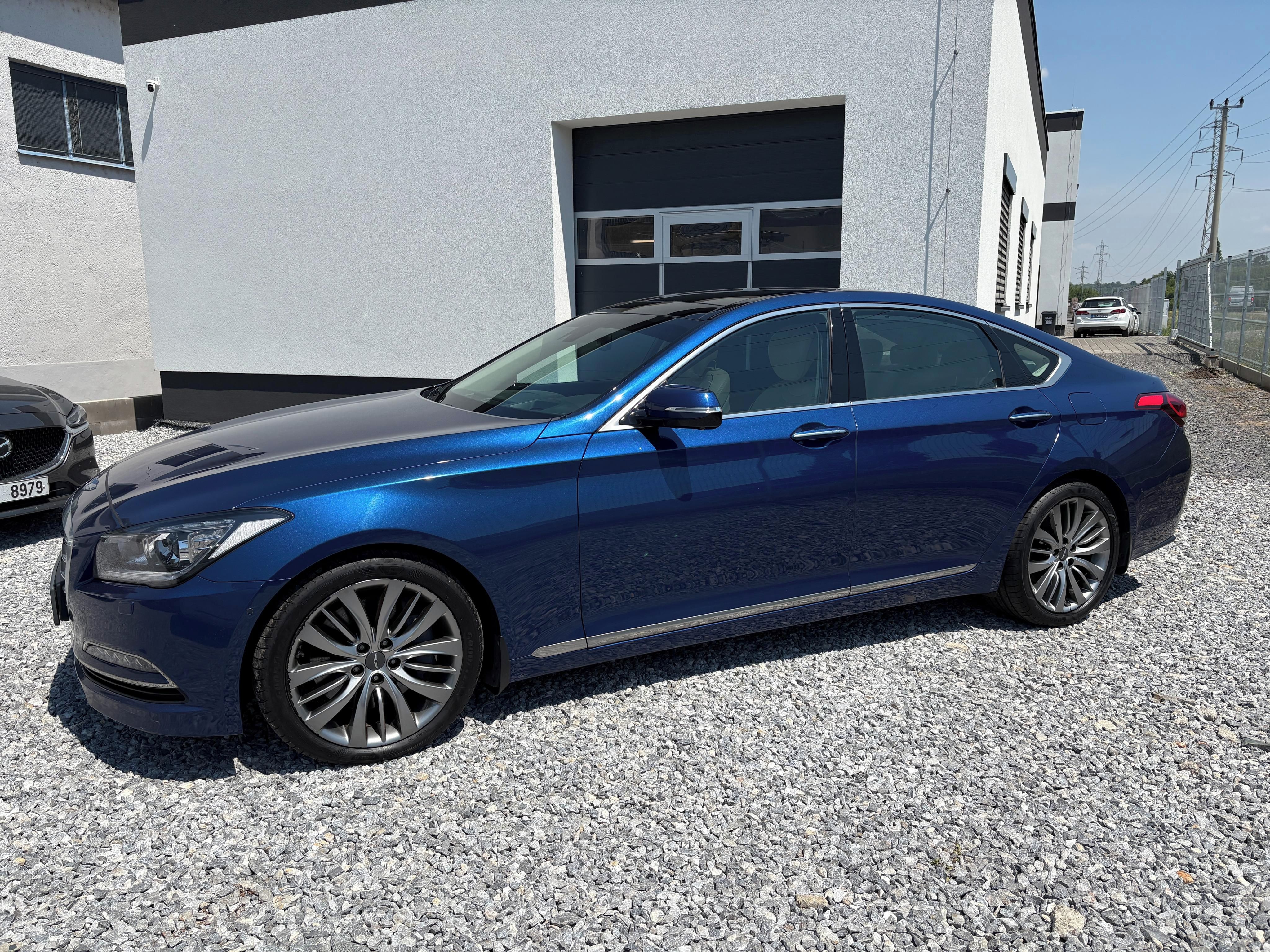 Hyundai Genesis, 3.8V6 Htrac - fotka 6
