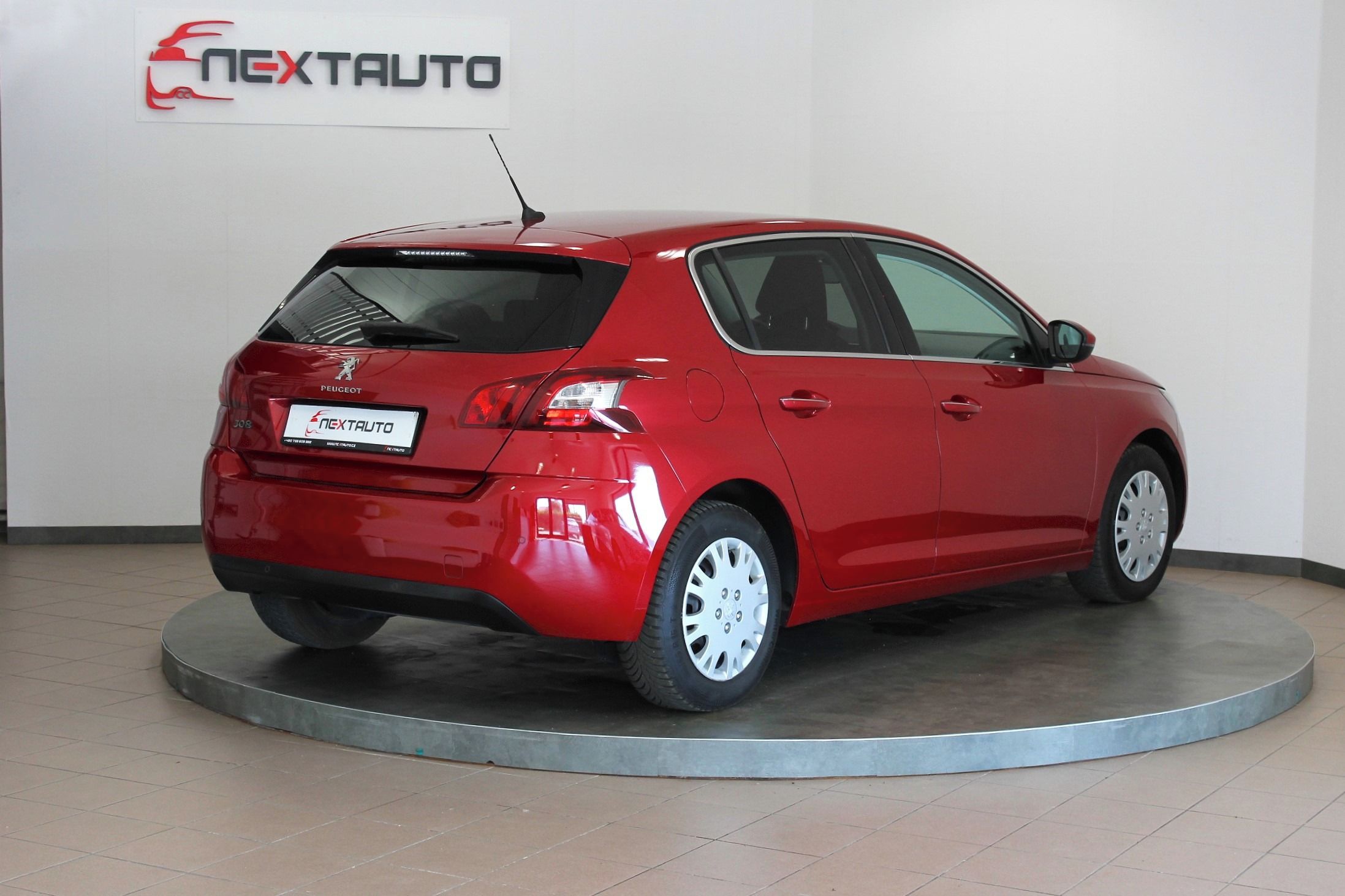 Peugeot 308, 1.6 HDi 85kW ALLURE, LED, NAVI - fotka 5