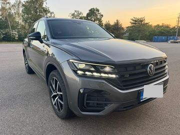 VW Touareg R-Line 3.0 V6 TDI
