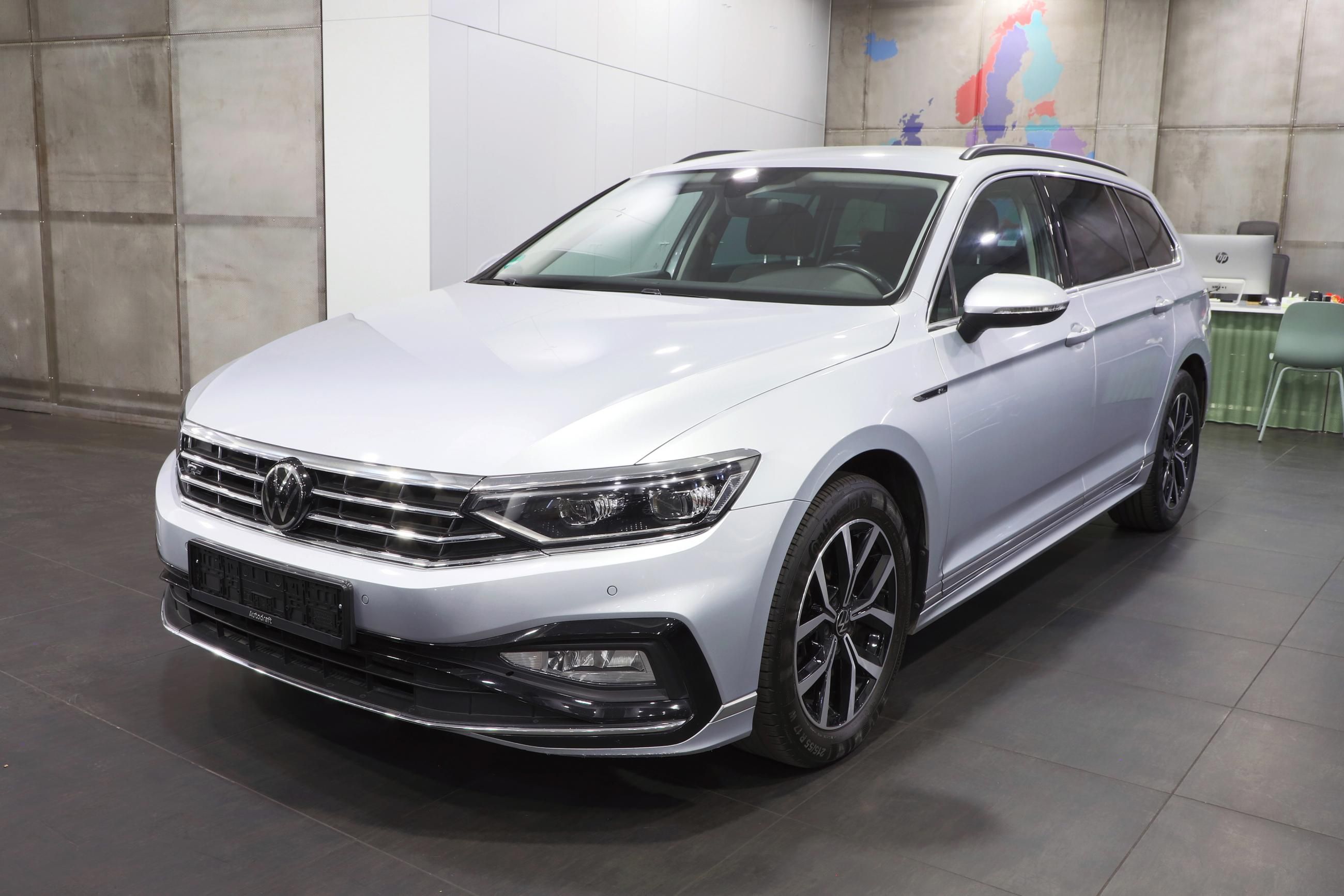 Volkswagen Passat Variant, 2.0 TDI 147kW DSG R-Line - fotka 2