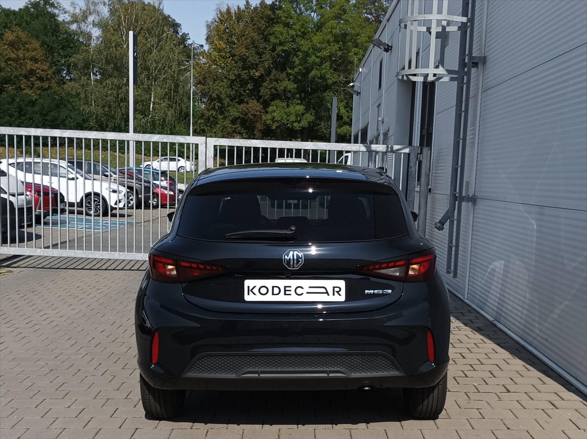MG MG3, 1,5 116k 5MAN 4x2  Excite - fotka 2