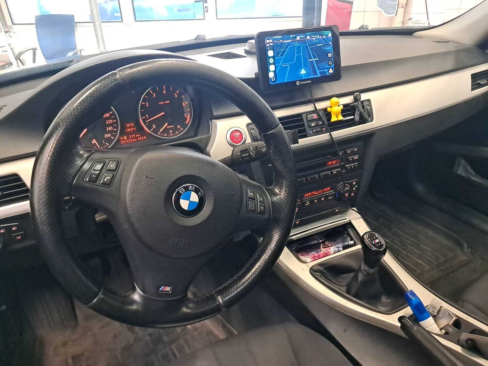 BMW Řada 3, 325 i, Automatická klima - fotka 3