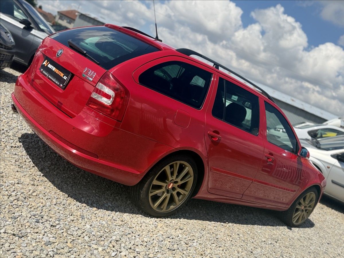 Škoda Octavia, 2,0 TDI RS 125kW - fotka 5