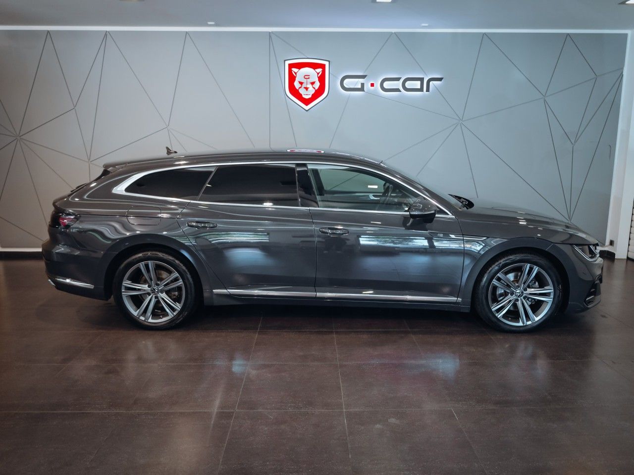 Volkswagen Arteon Shooting Brake, R-Line 4Motion 2.0 TDI - fotka 4