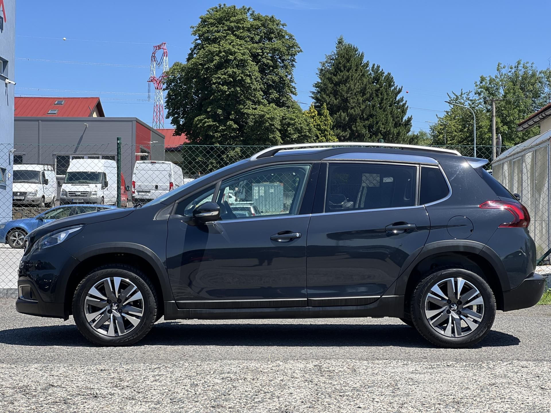 Peugeot 2008, Allure 1.2i KOUPENO V ČR 1.MAJ - fotka 4