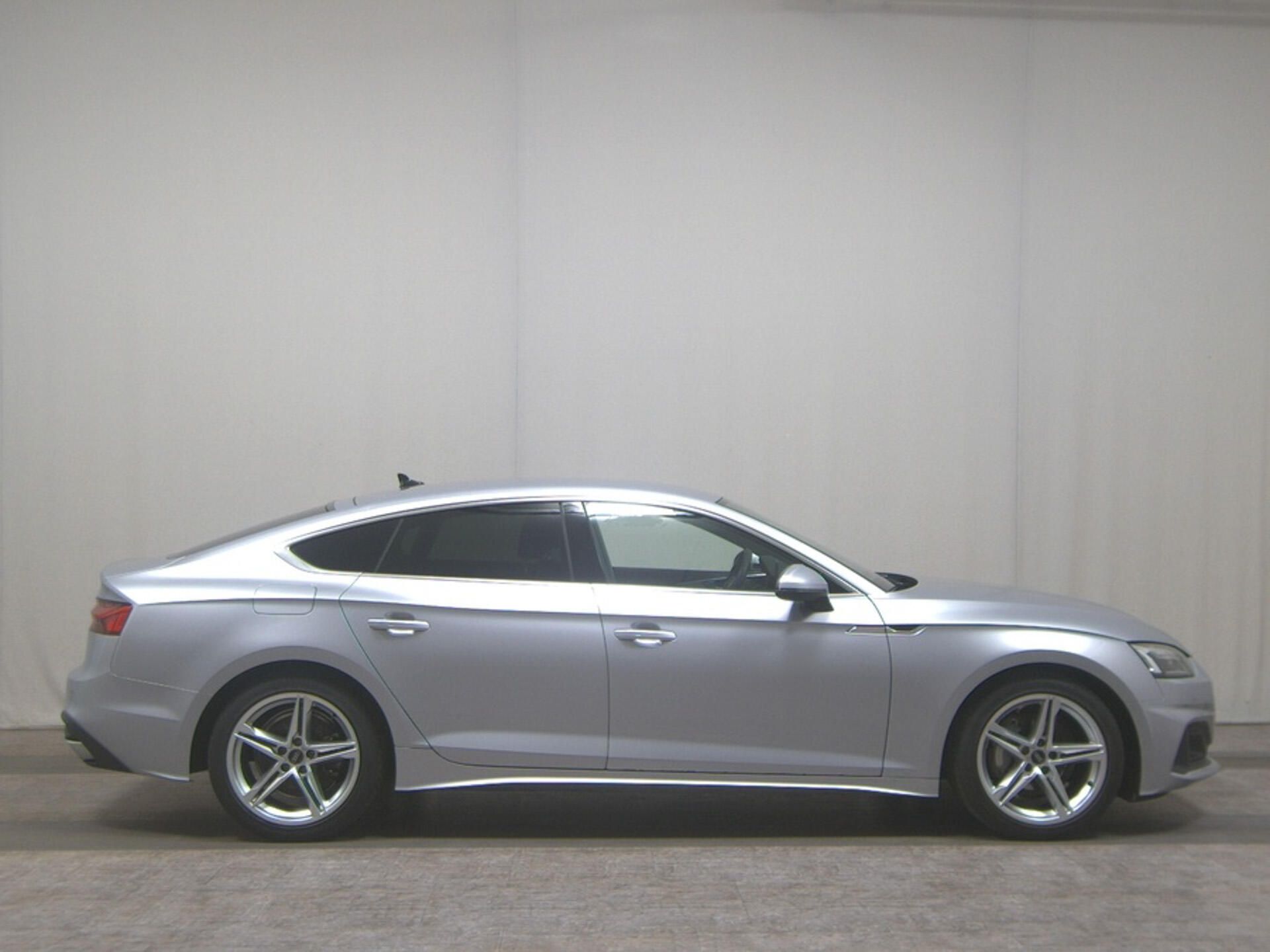 Audi A5, 40TFSI LED Ad.Temp Kam Asisten - fotka 3