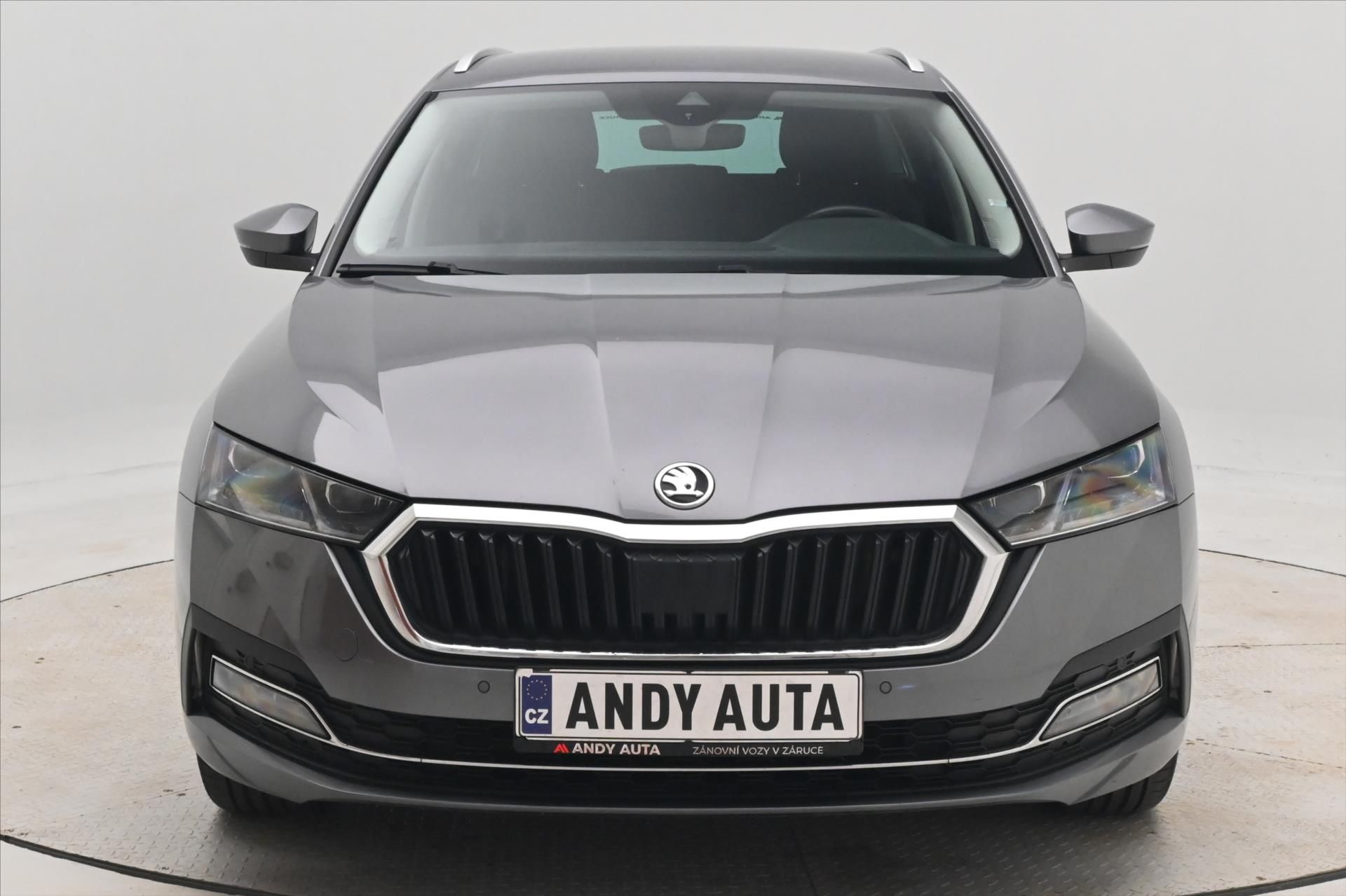 Škoda Octavia, 2,0 TDI 110kW DSG StyleTažné Z - fotka 2