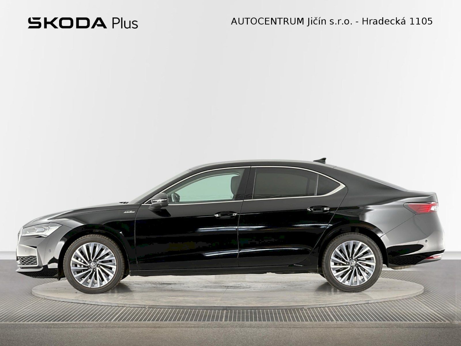 Škoda Superb, DSG 2.0TSI 195kW 4x4 L&K - fotka 3