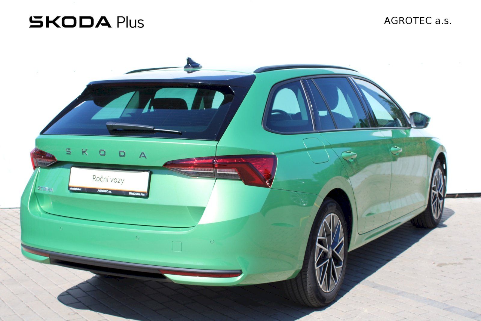 Škoda Octavia, 1.5 TSI 85kW Selection Combi - fotka 2