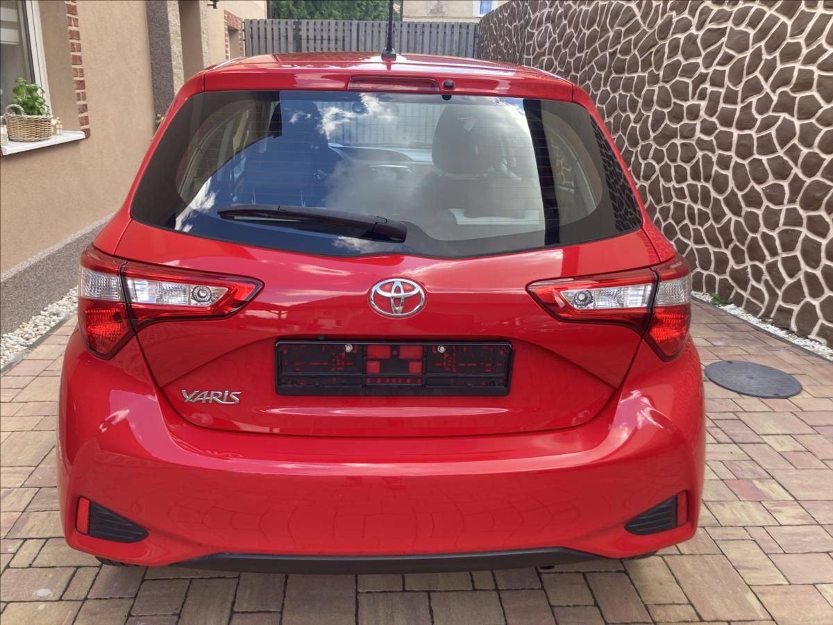 Toyota Yaris, 1,0 VVT-i Comfort - fotka 5