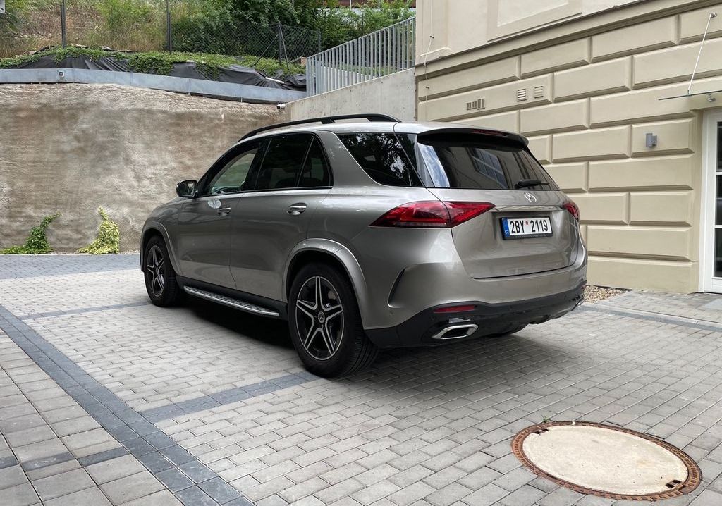 Mercedes-Benz GLE, 350 d 4M AMG AIRMATIC - fotka 2