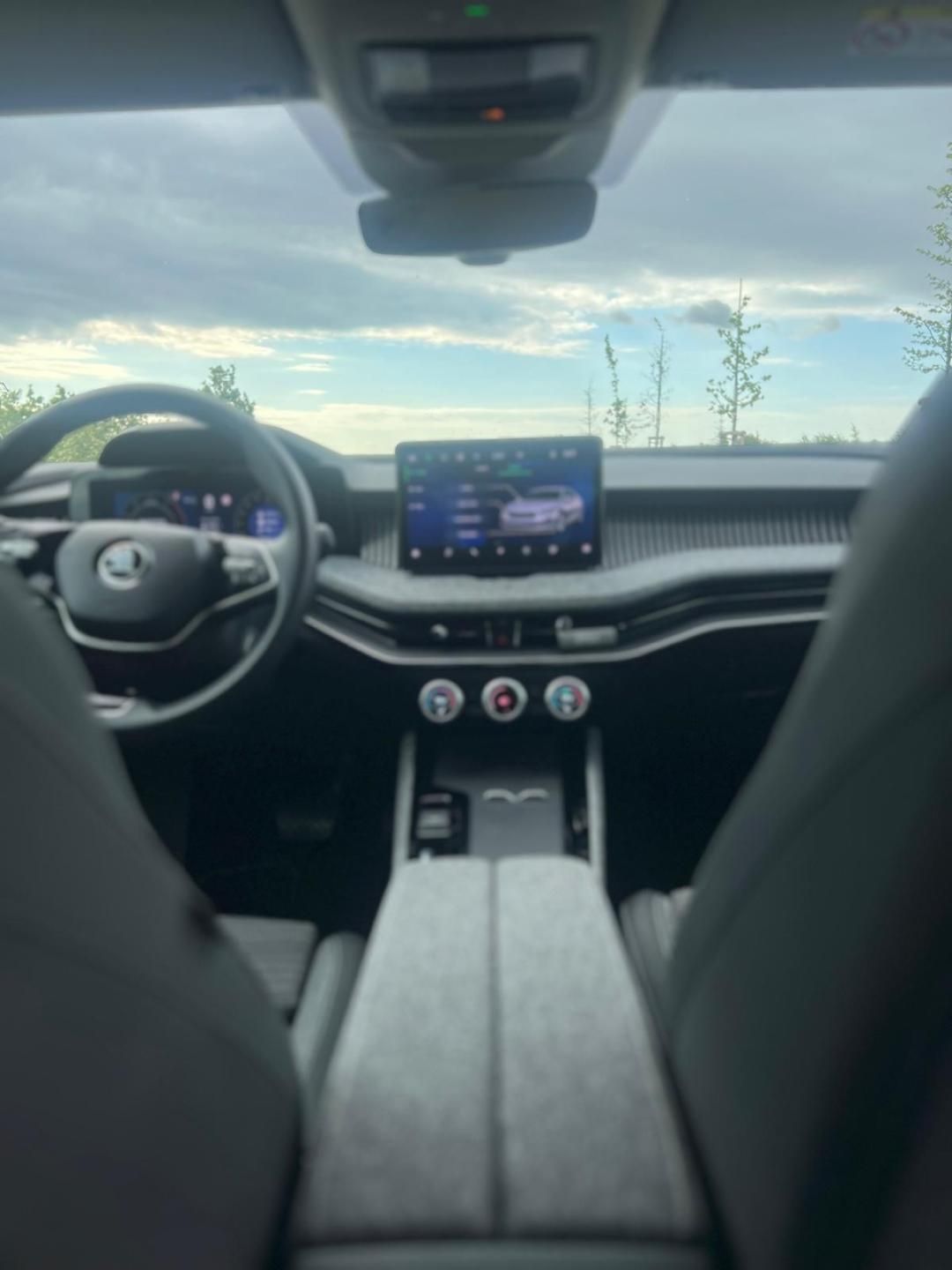 Škoda Superb, 2.0 TDi Selection ČR - fotka 6