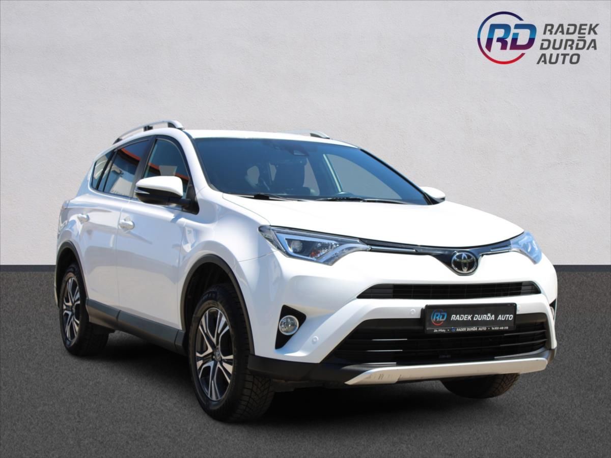 Toyota Rav4, 2,0 D-4D  NOVÉ V ČR,TAŽNÉ - fotka 3