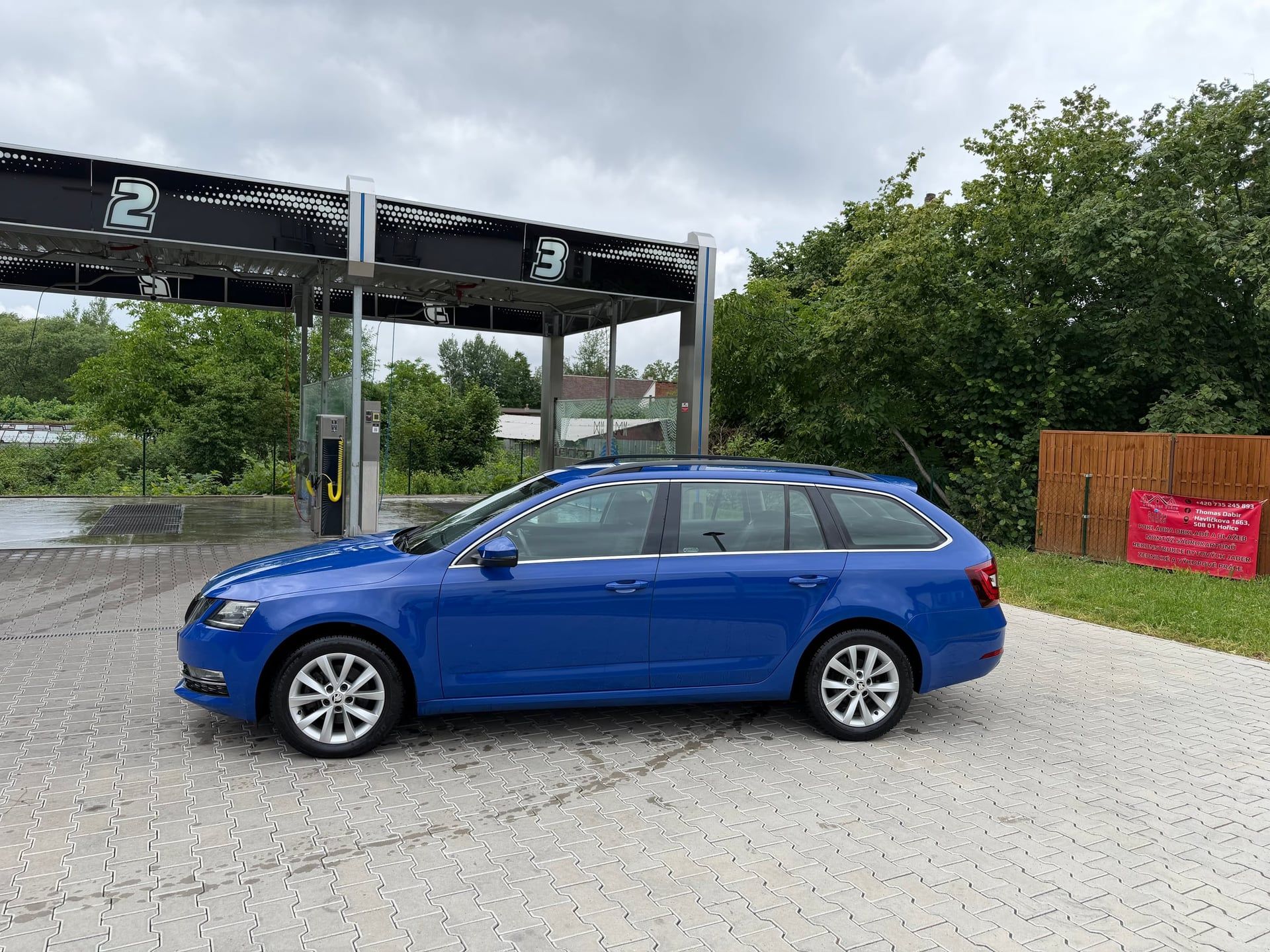 Škoda Octavia, Combi/2.0TDI/ČR-2.maj/Style - fotka 4