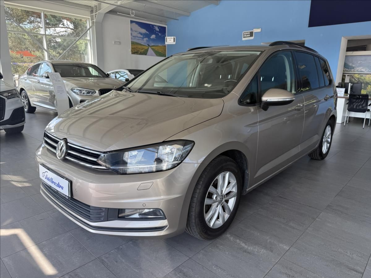 Volkswagen Touran, 2,0   TDI 110kW,1.MAJ,7MÍST,TA - fotka 3